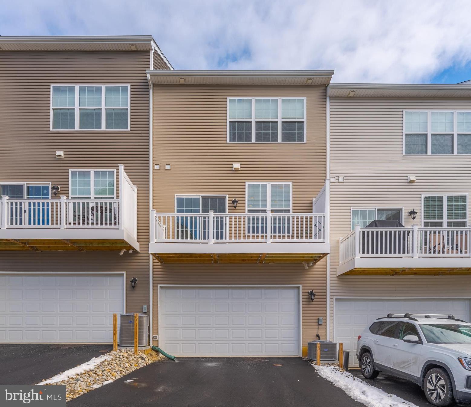 KENNETT POINTE - Residential