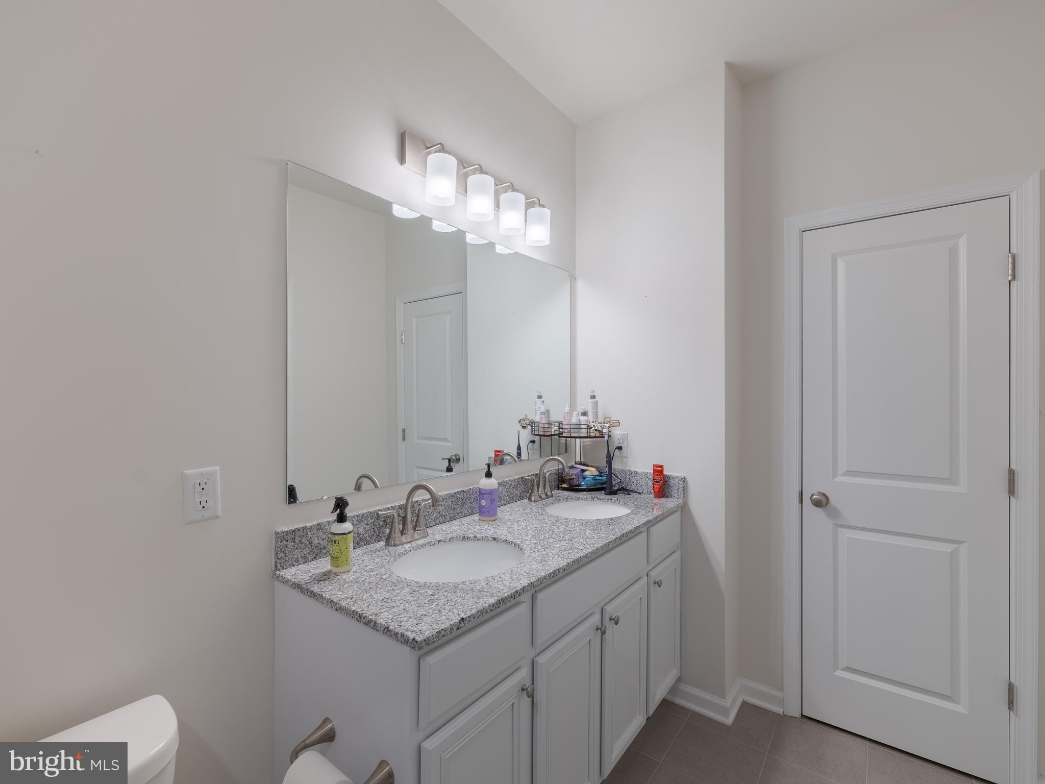 KENNETT POINTE - Residential