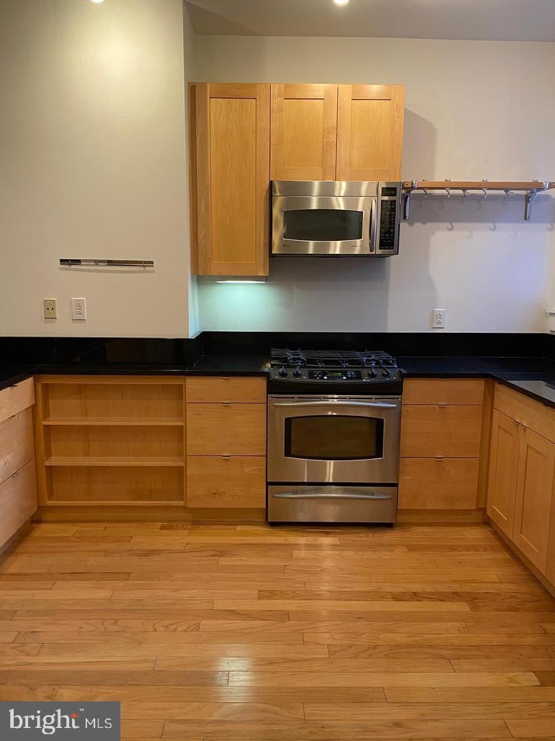 1615 WALNUT STREET 3