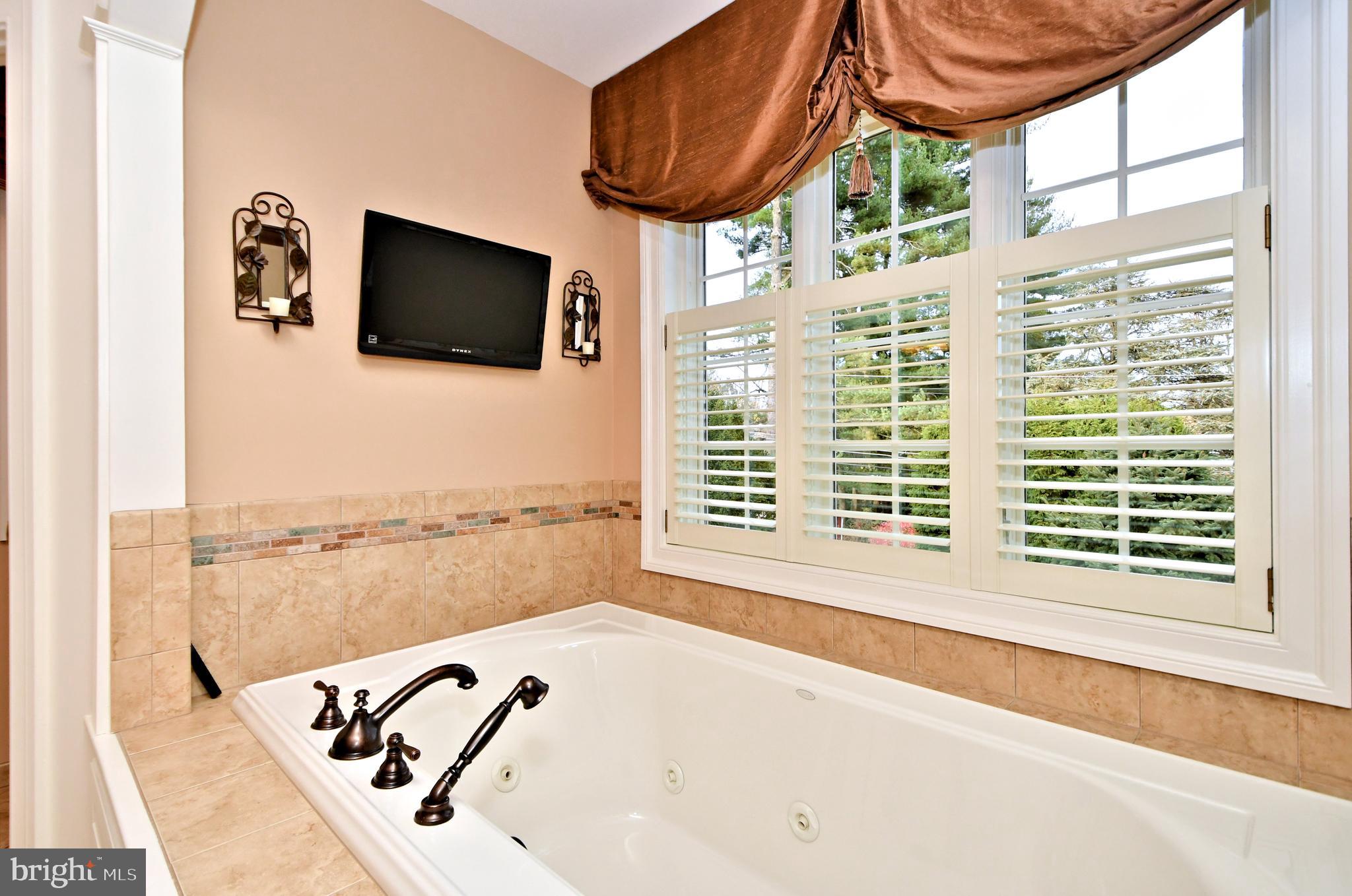 PRESERVE AT MEADOWBR - Residential