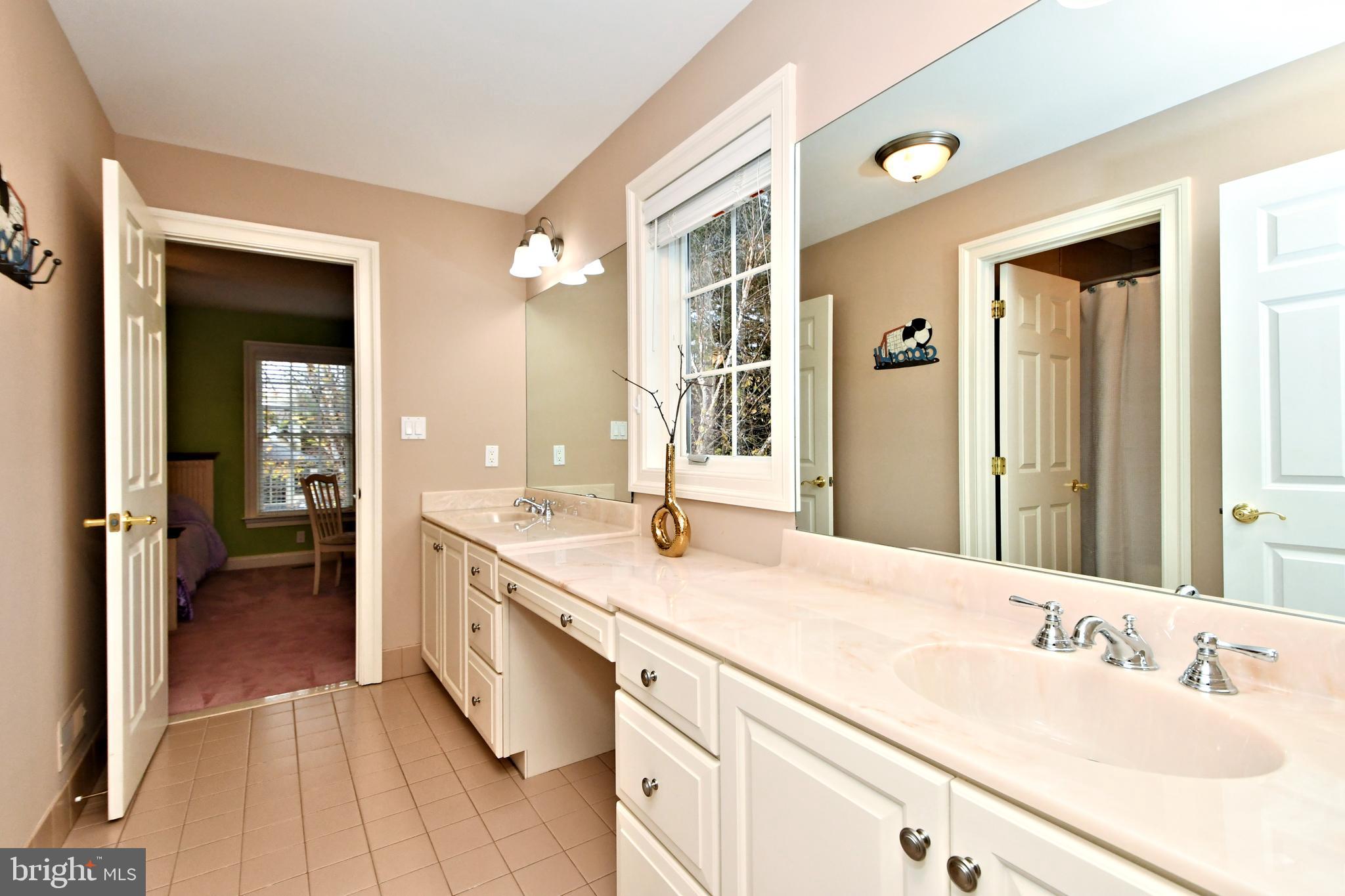 PRESERVE AT MEADOWBR - Residential