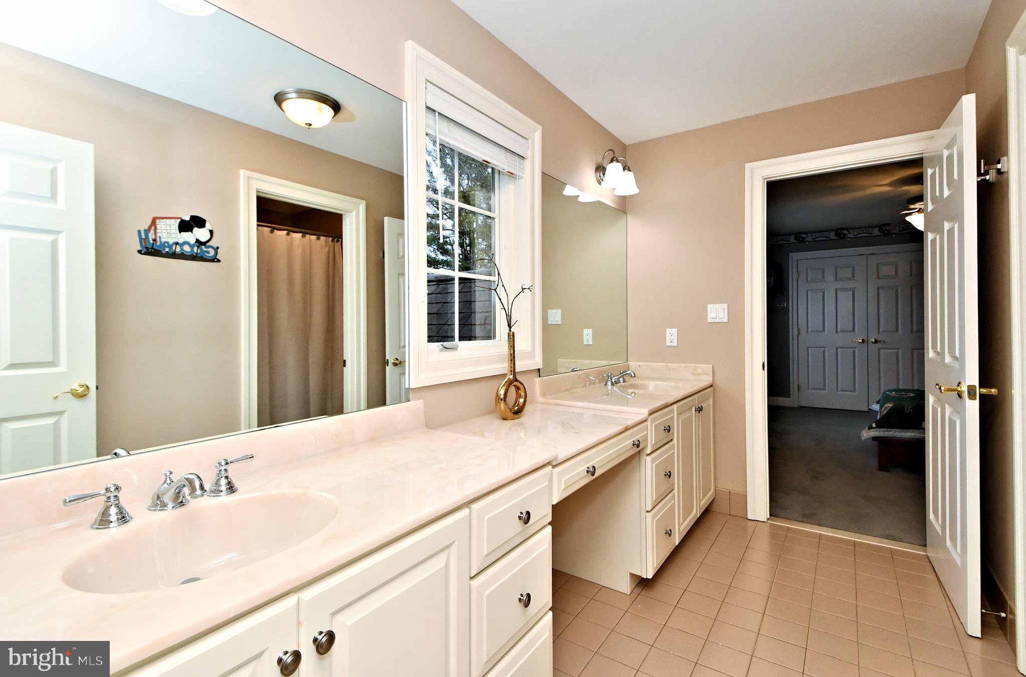 PRESERVE AT MEADOWBR - Residential