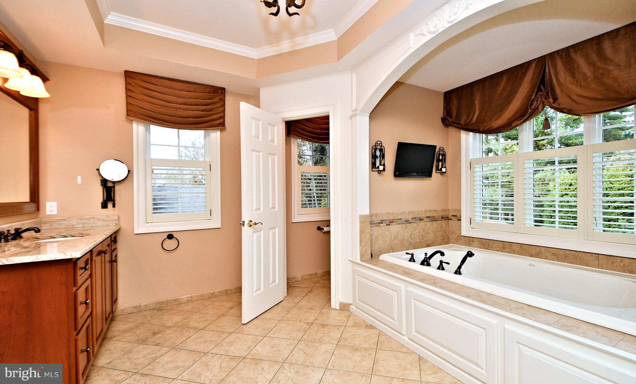 PRESERVE AT MEADOWBR - Residential