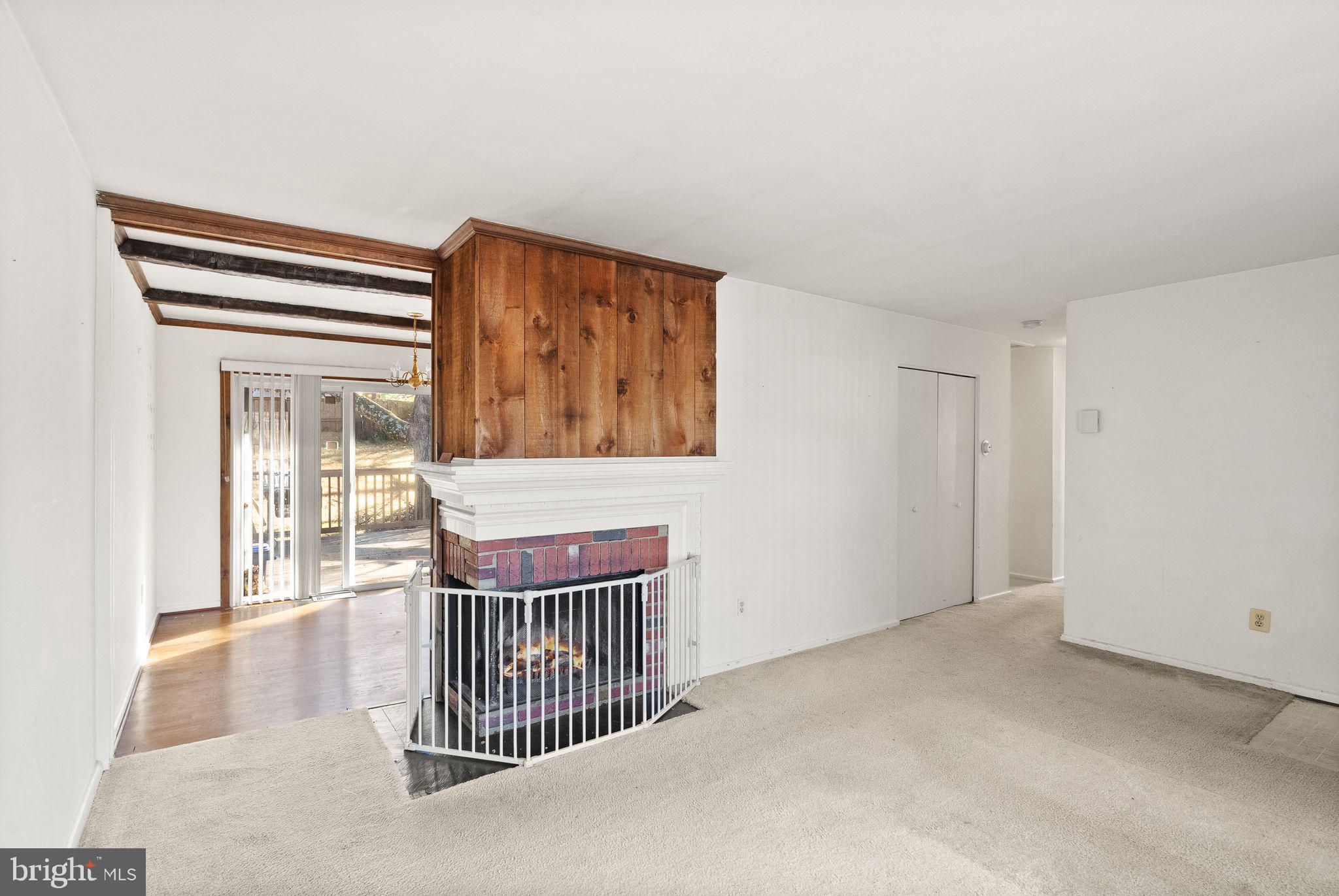 VIENNA WOODS - Residential