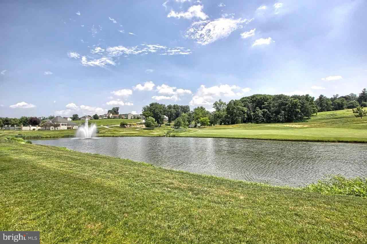REGENTS' GLEN/GREENLEIGH - Residential
