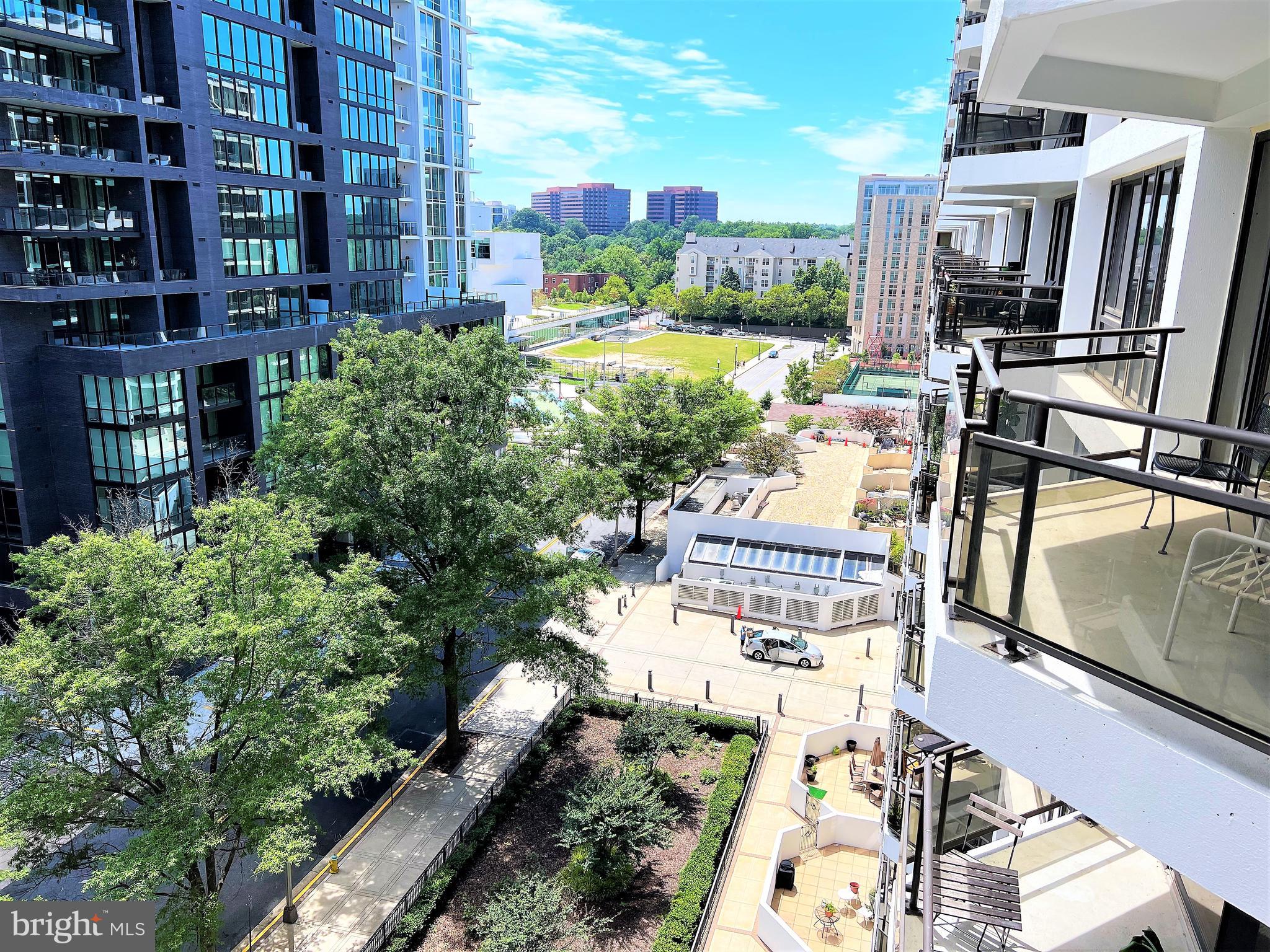 ATRIUM CONDO - Residential