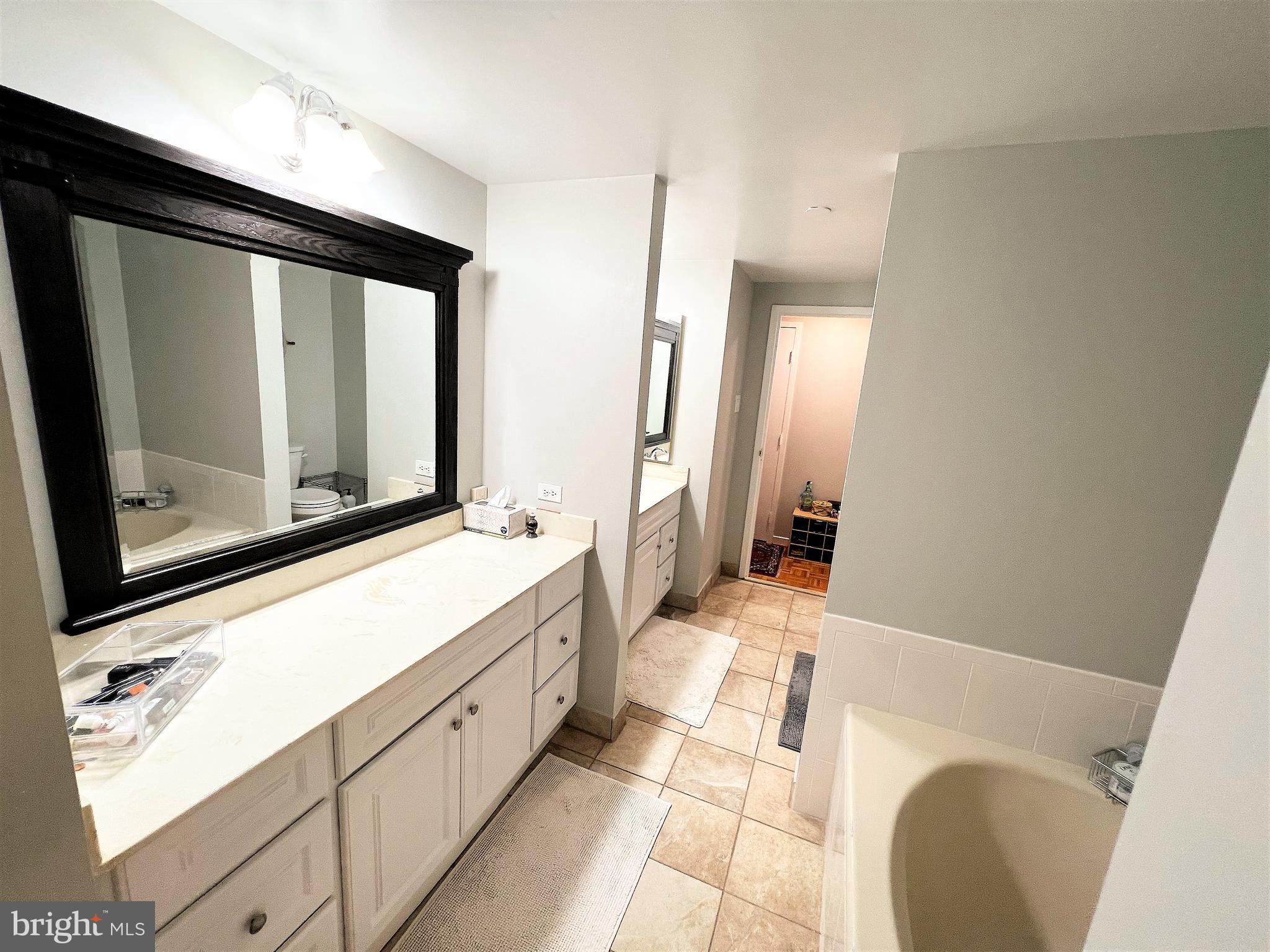 ATRIUM CONDO - Residential