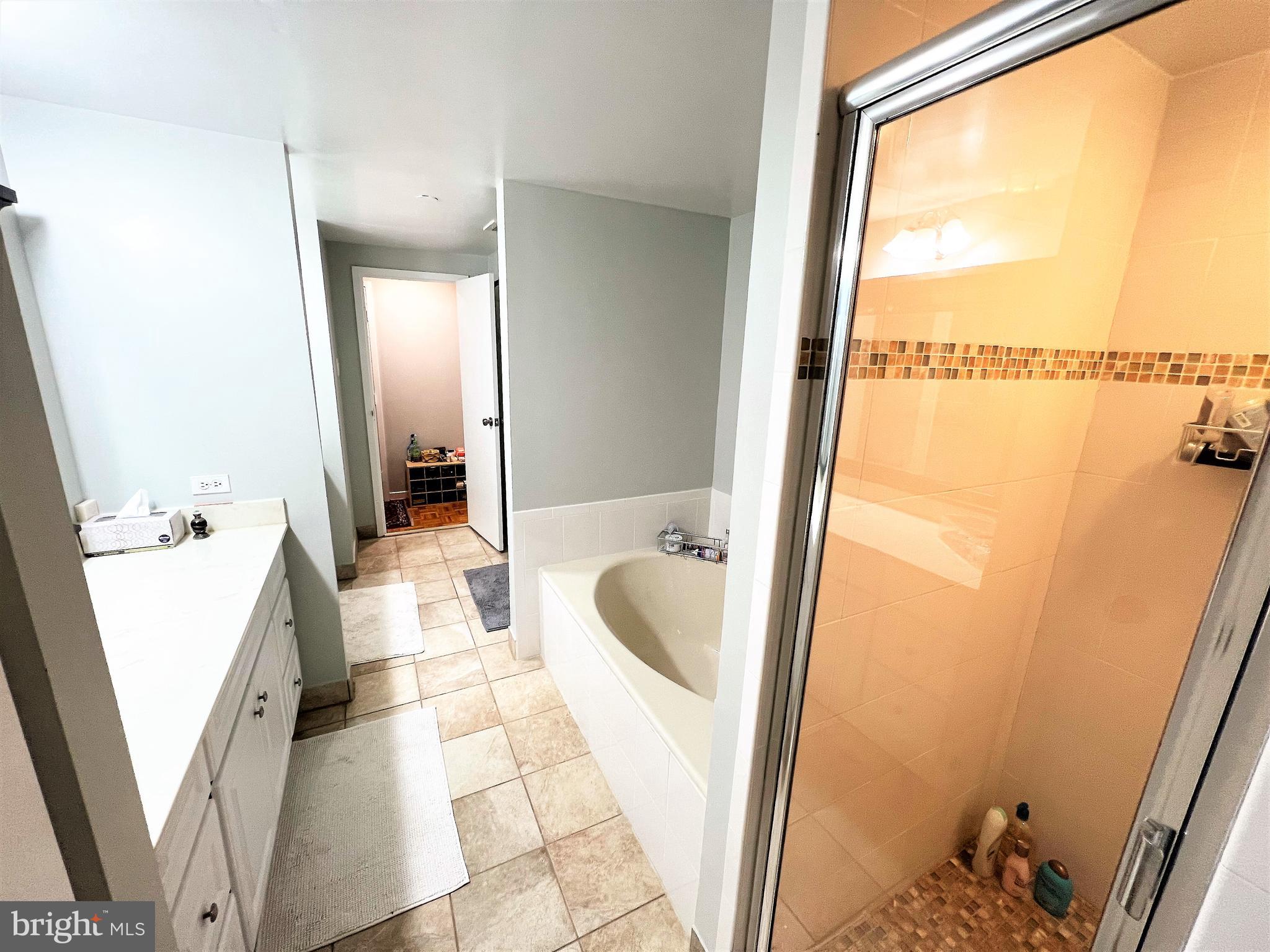 ATRIUM CONDO - Residential