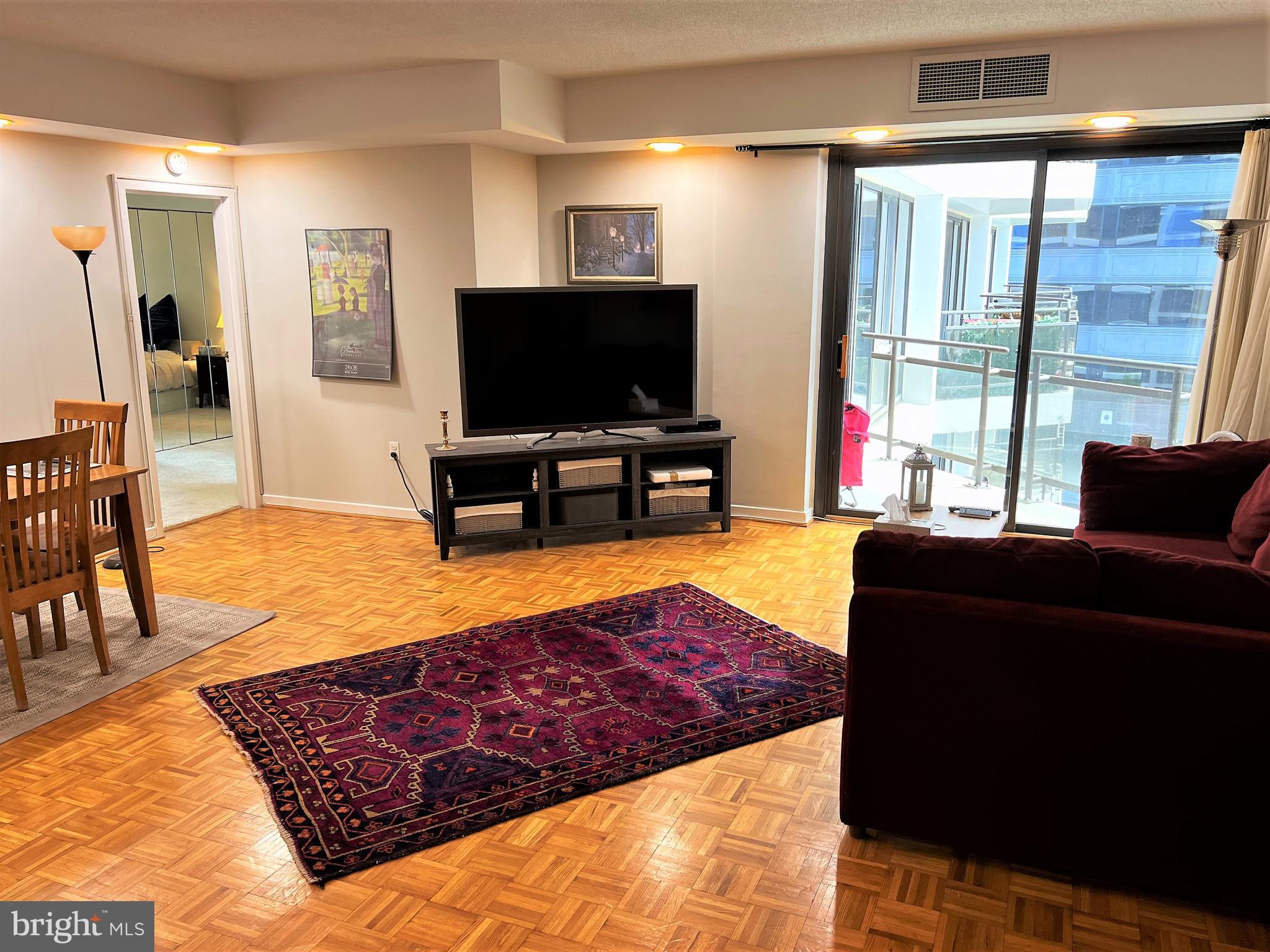 ATRIUM CONDO - Residential