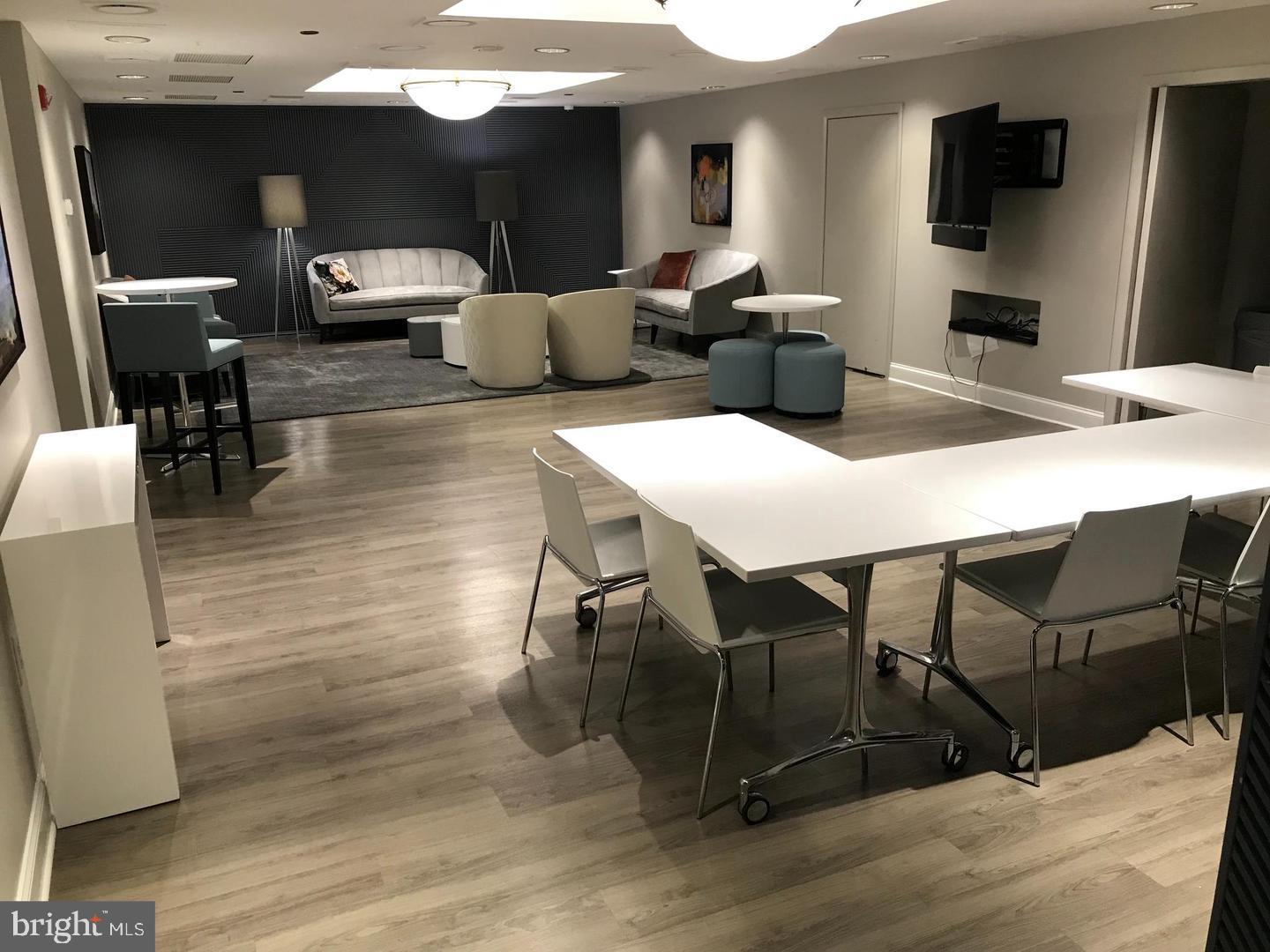 ATRIUM CONDO - Residential