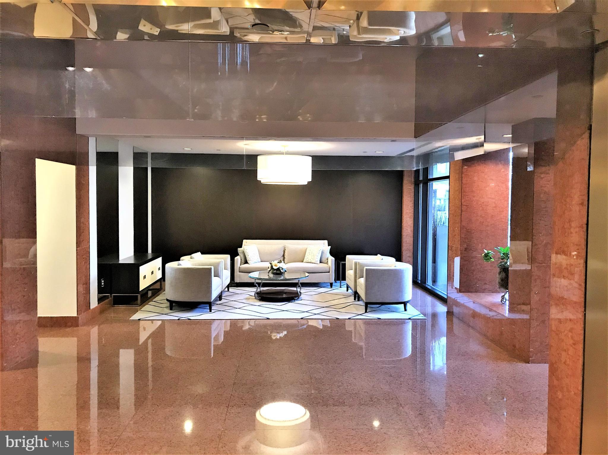 ATRIUM CONDO - Residential
