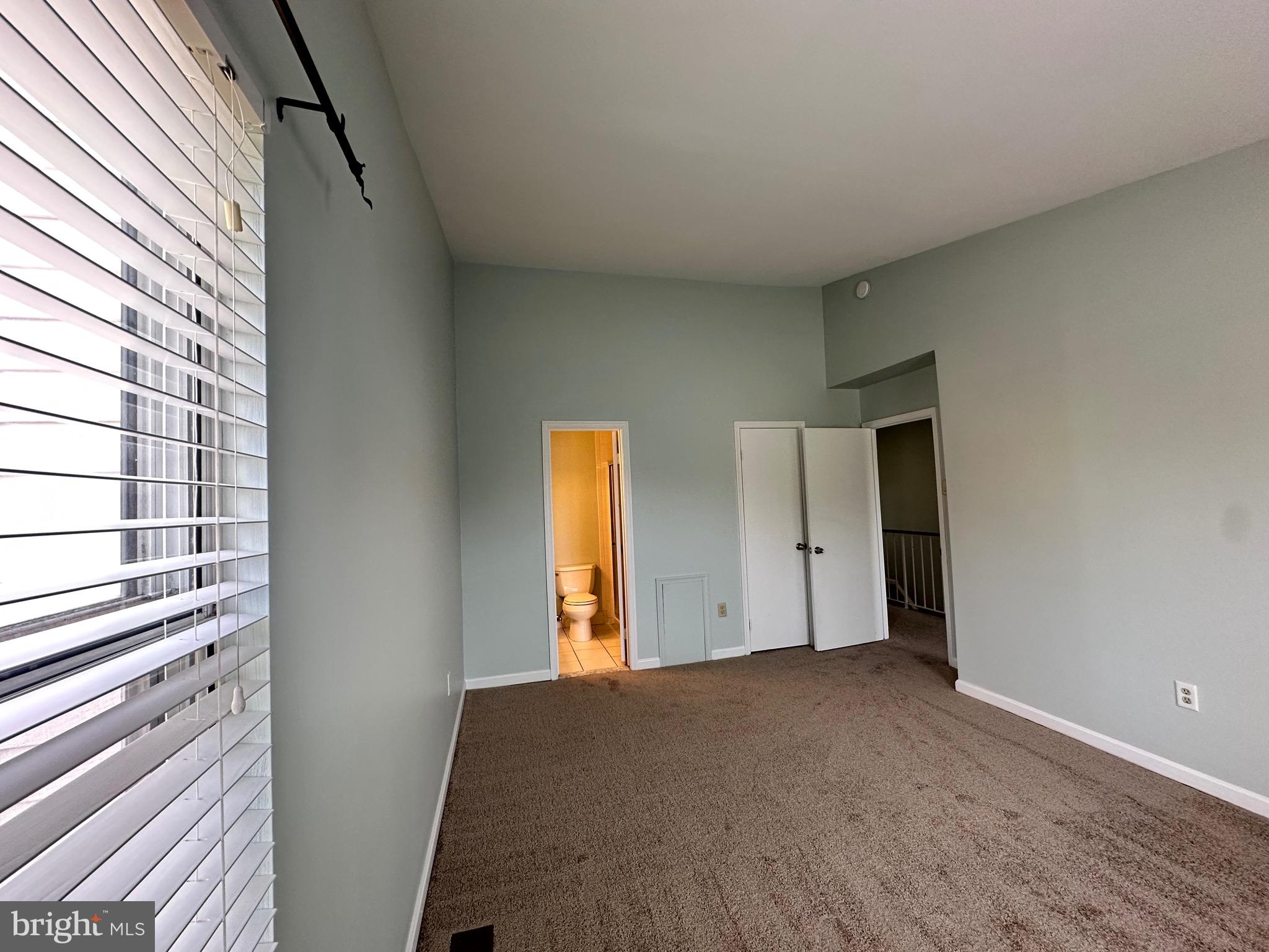 PRINCETON SQUARE - Residential Lease