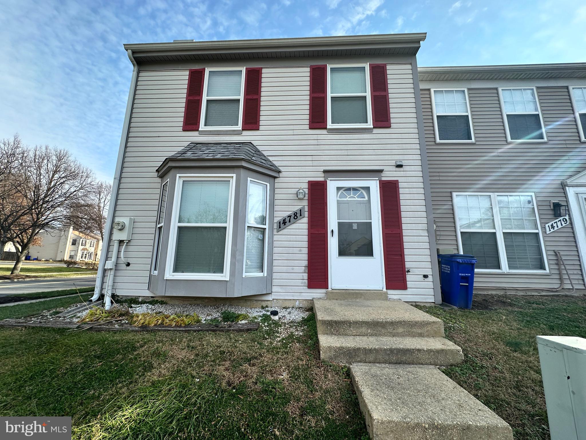 PRINCETON SQUARE - Residential Lease