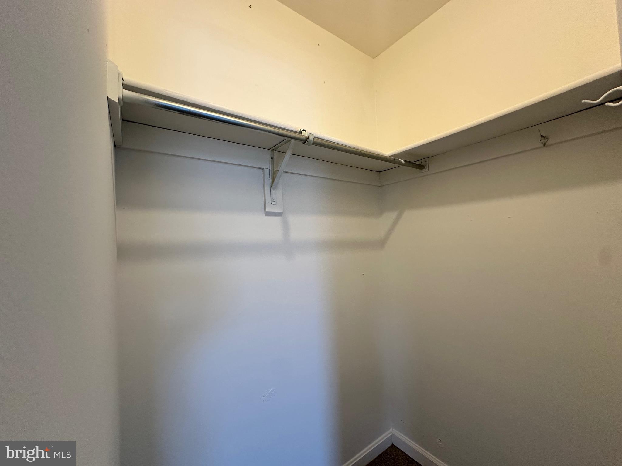 PRINCETON SQUARE - Residential Lease