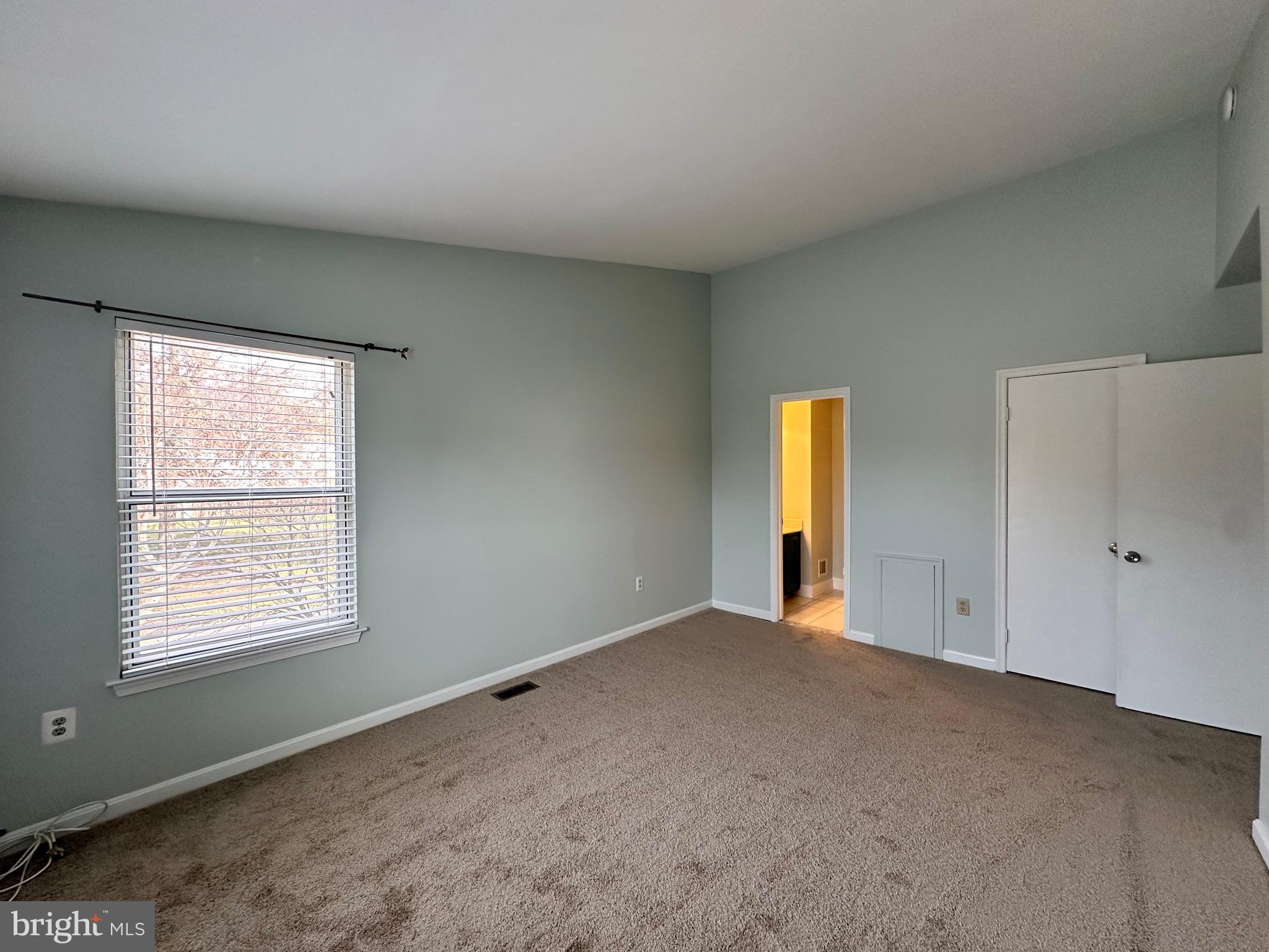 PRINCETON SQUARE - Residential Lease