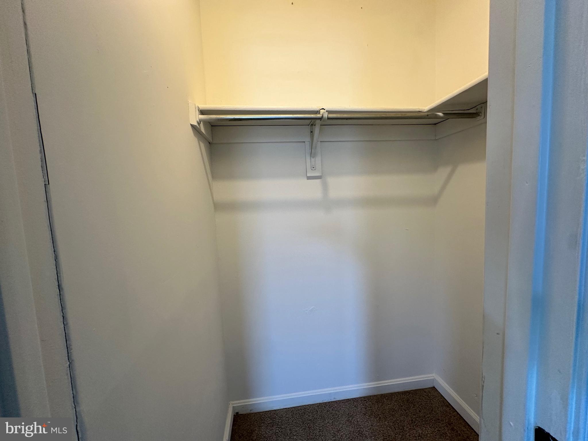 PRINCETON SQUARE - Residential Lease