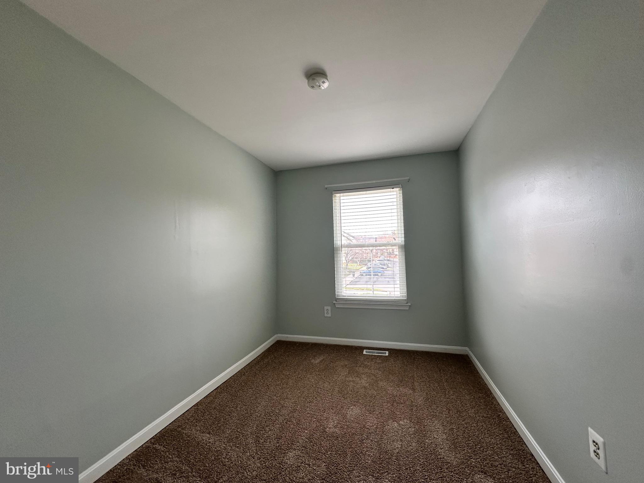 PRINCETON SQUARE - Residential Lease