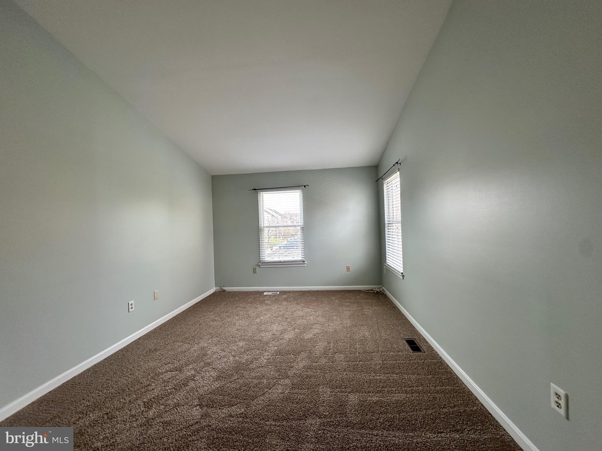 PRINCETON SQUARE - Residential Lease