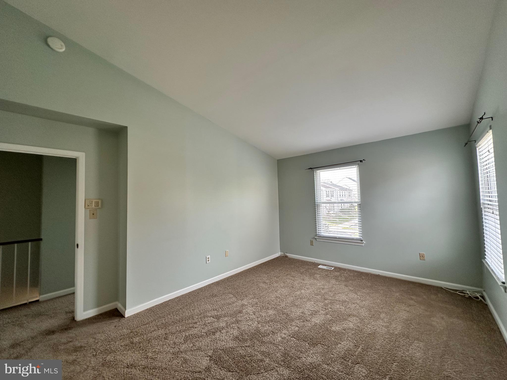 PRINCETON SQUARE - Residential Lease