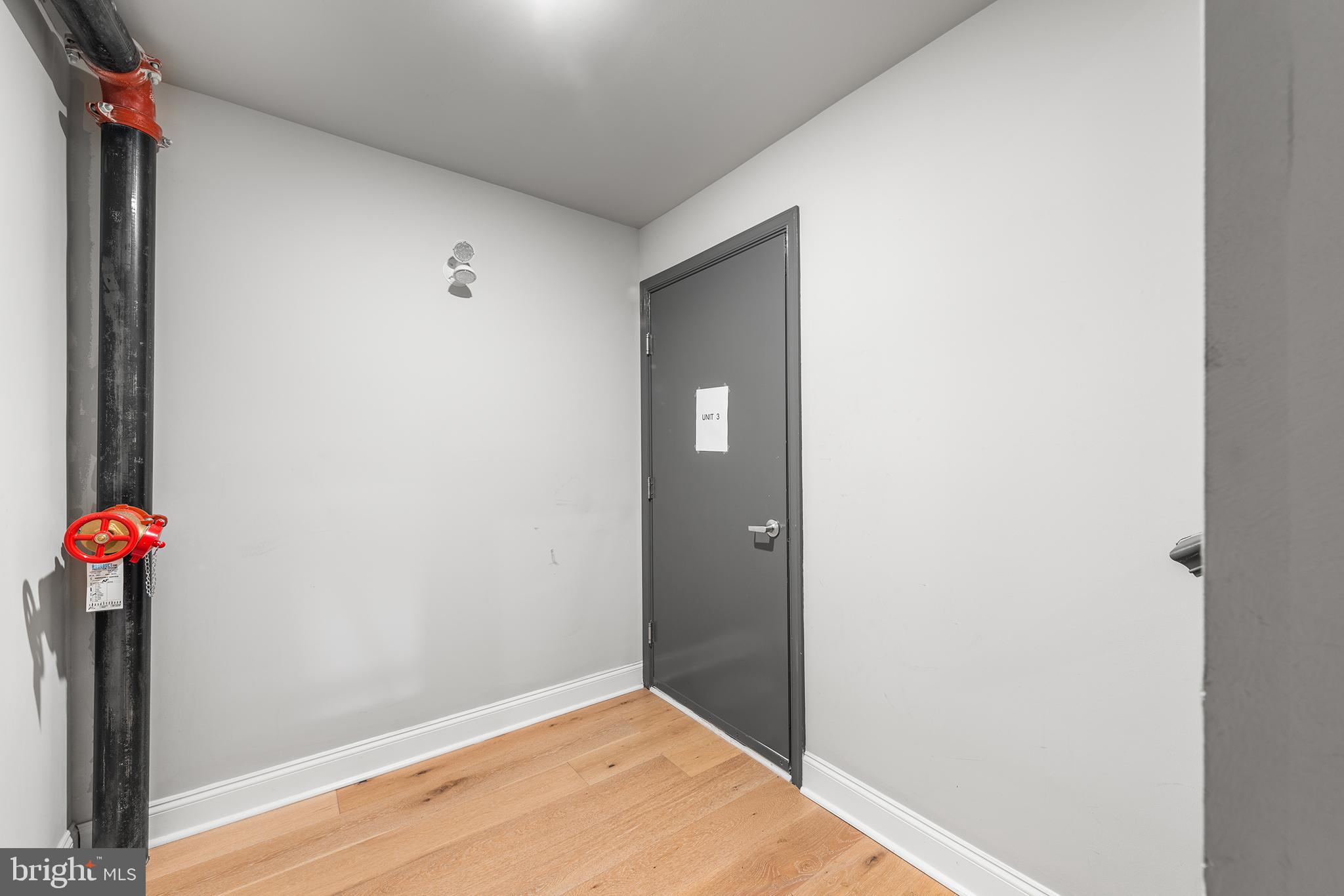 LUDLOW - Residential