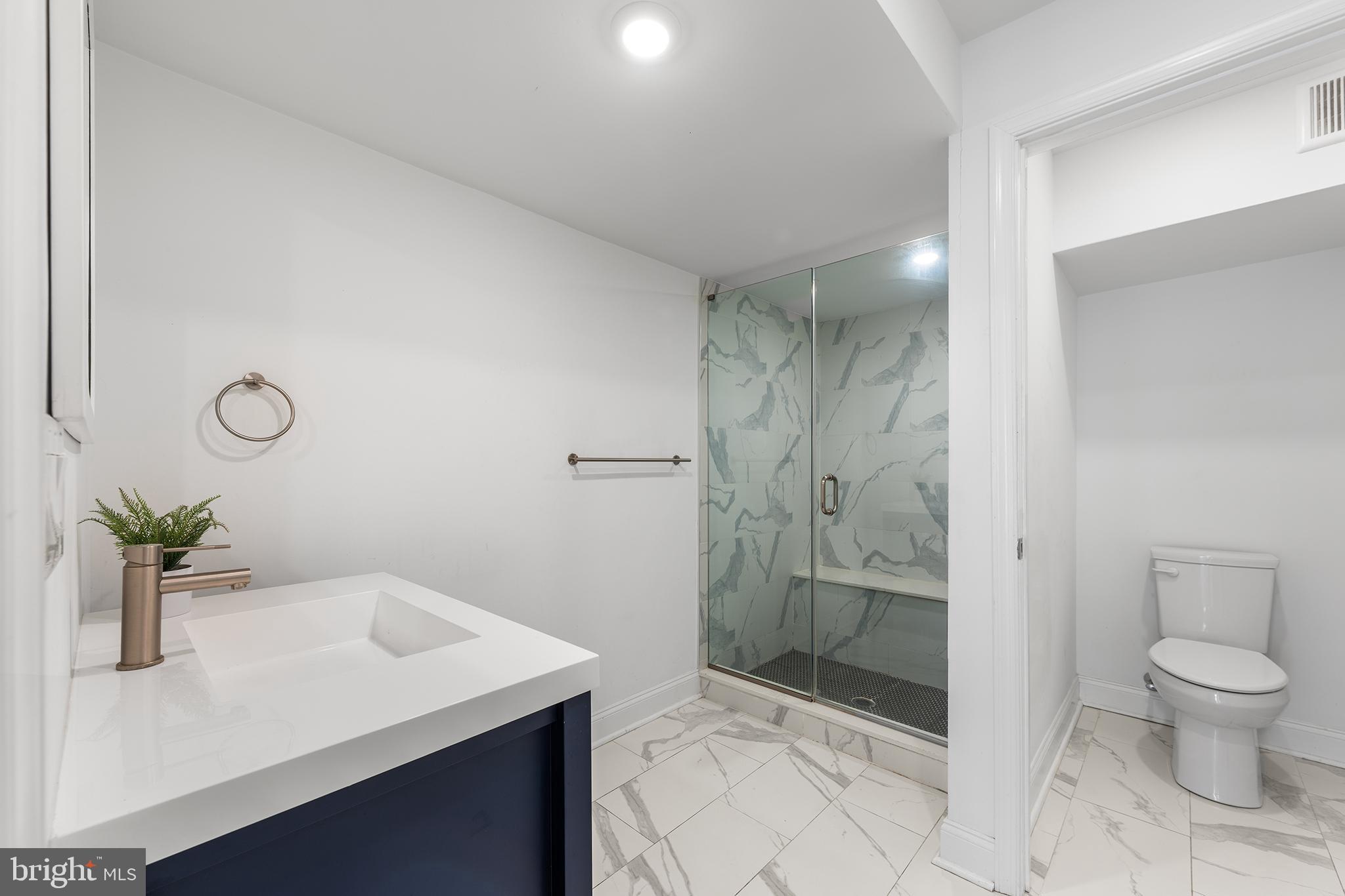 LUDLOW - Residential