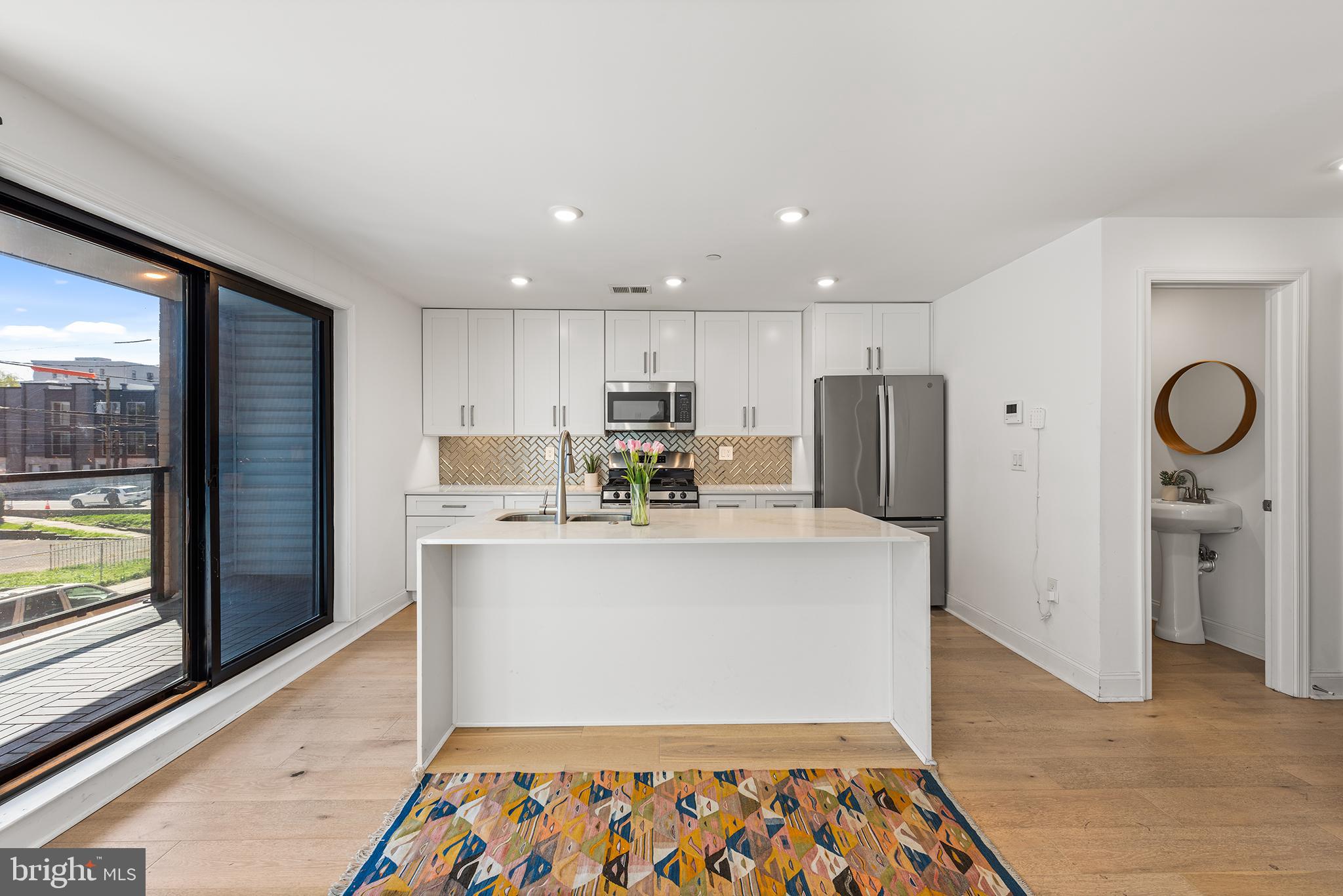 LUDLOW - Residential