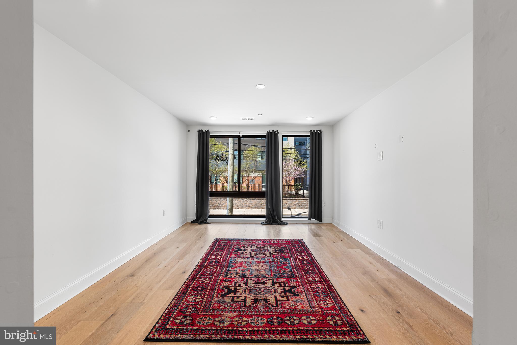 LUDLOW - Residential