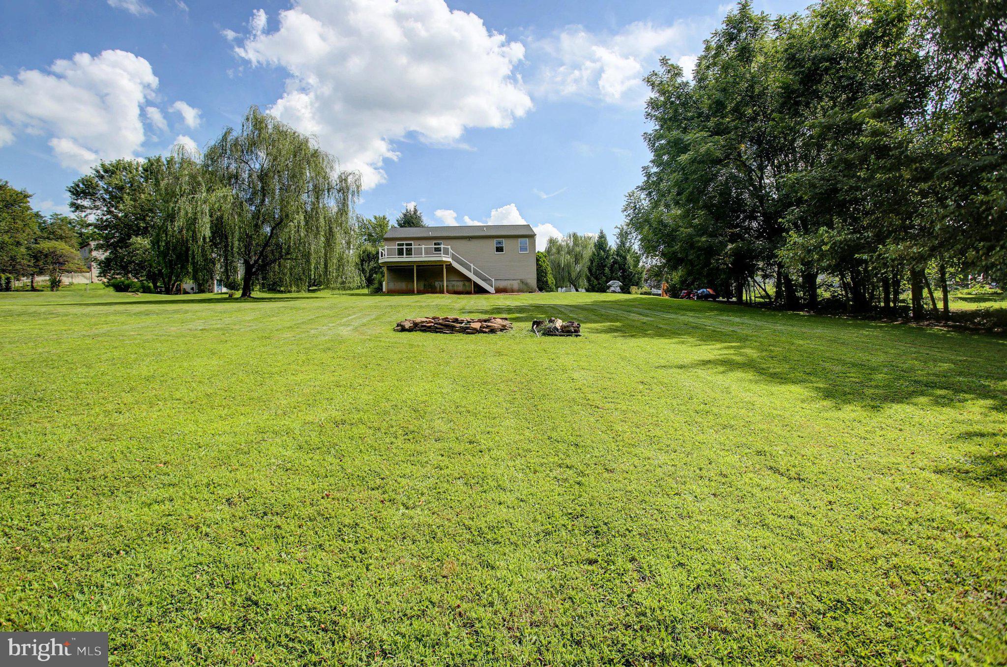 155 N GRIFFITHS LANE