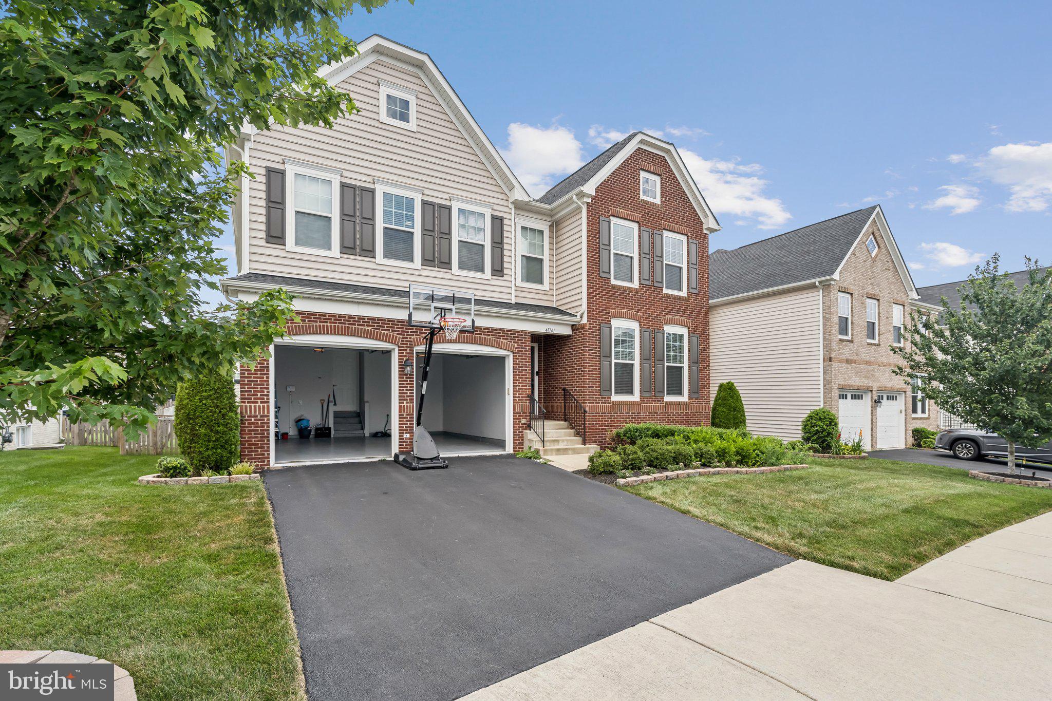 STONE RIDGE LAND BAY 4 - Residential Lease