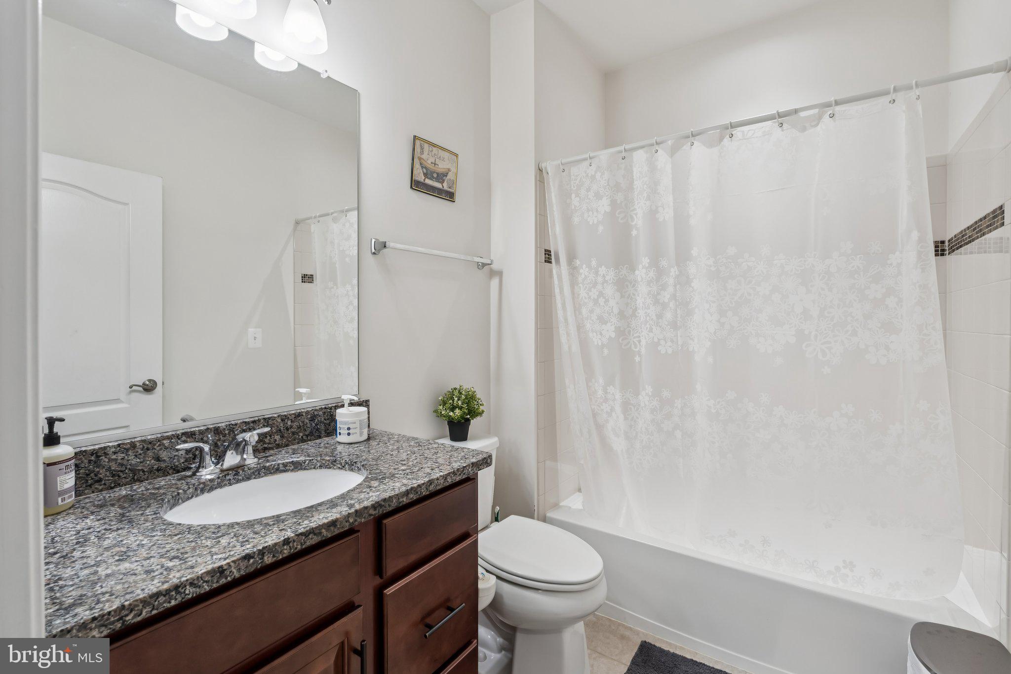 STONE RIDGE LAND BAY 4 - Residential Lease