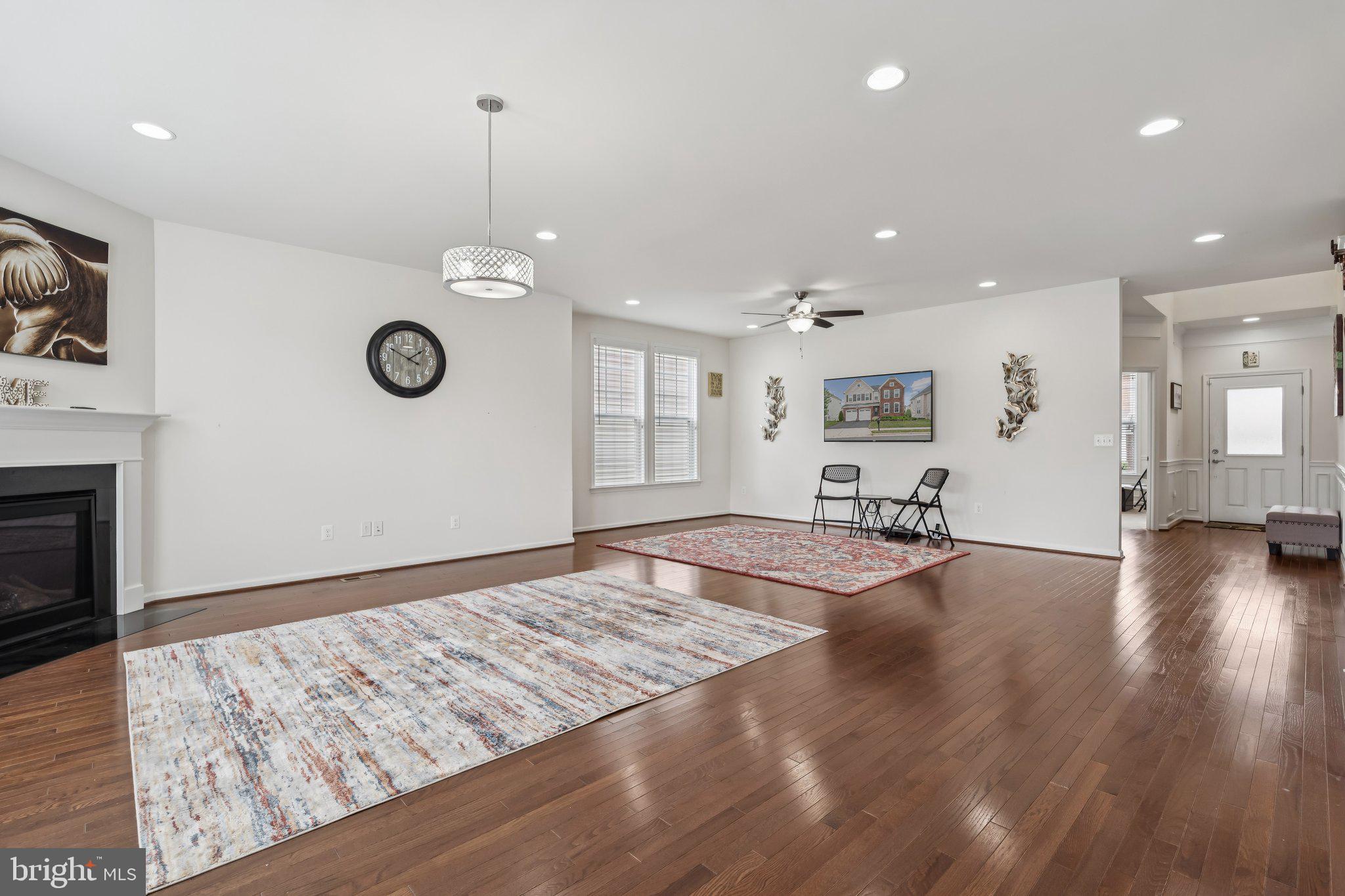 STONE RIDGE LAND BAY 4 - Residential Lease