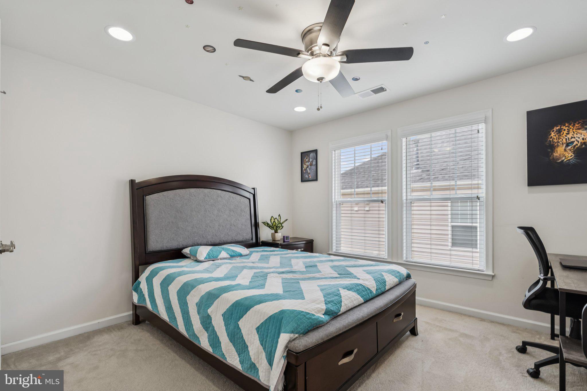 STONE RIDGE LAND BAY 4 - Residential Lease