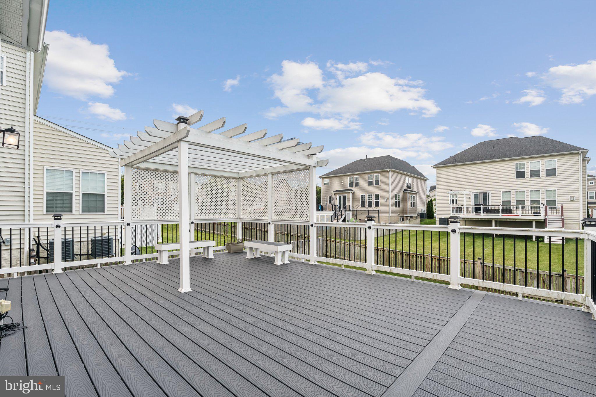 STONE RIDGE LAND BAY 4 - Residential Lease