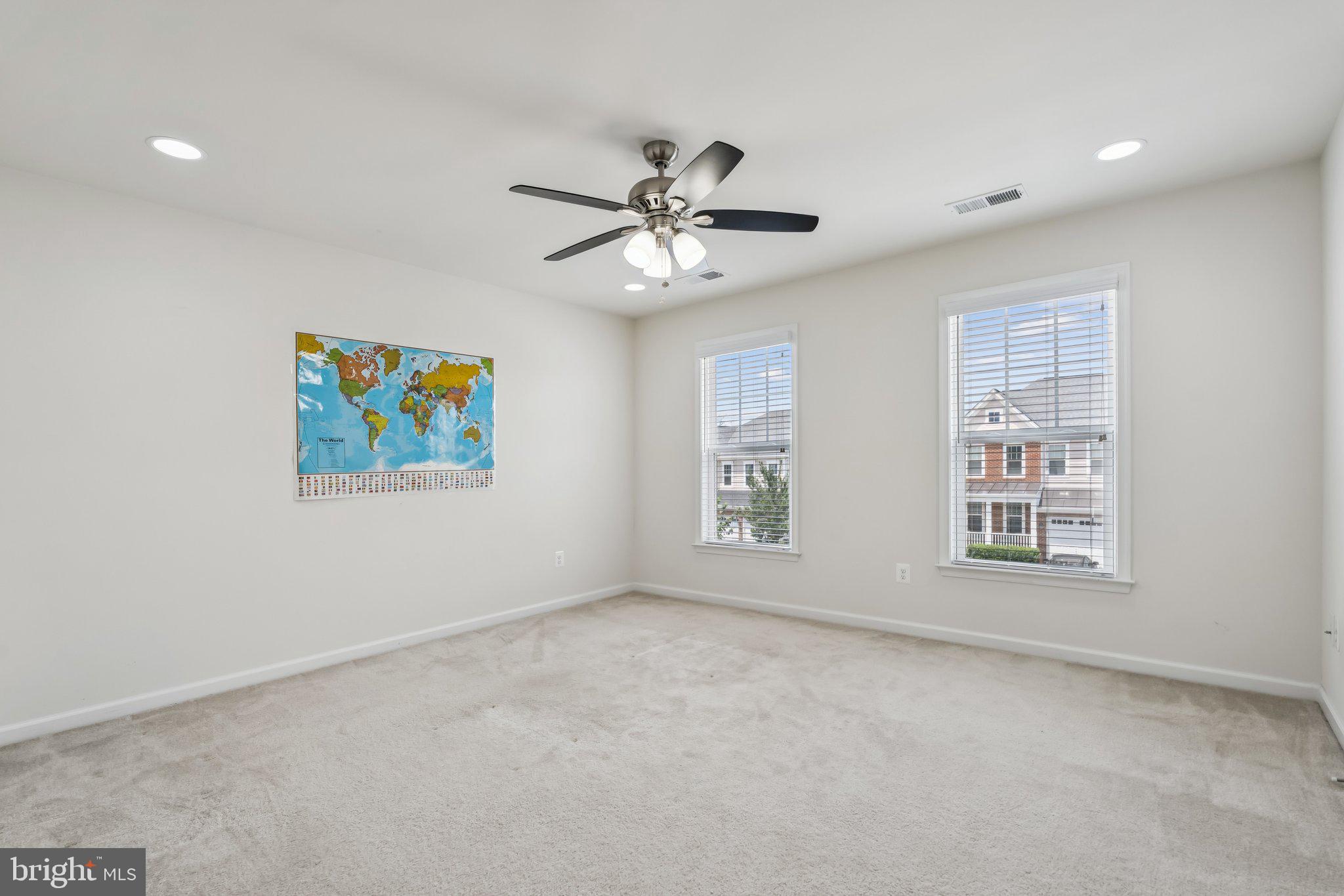 STONE RIDGE LAND BAY 4 - Residential Lease