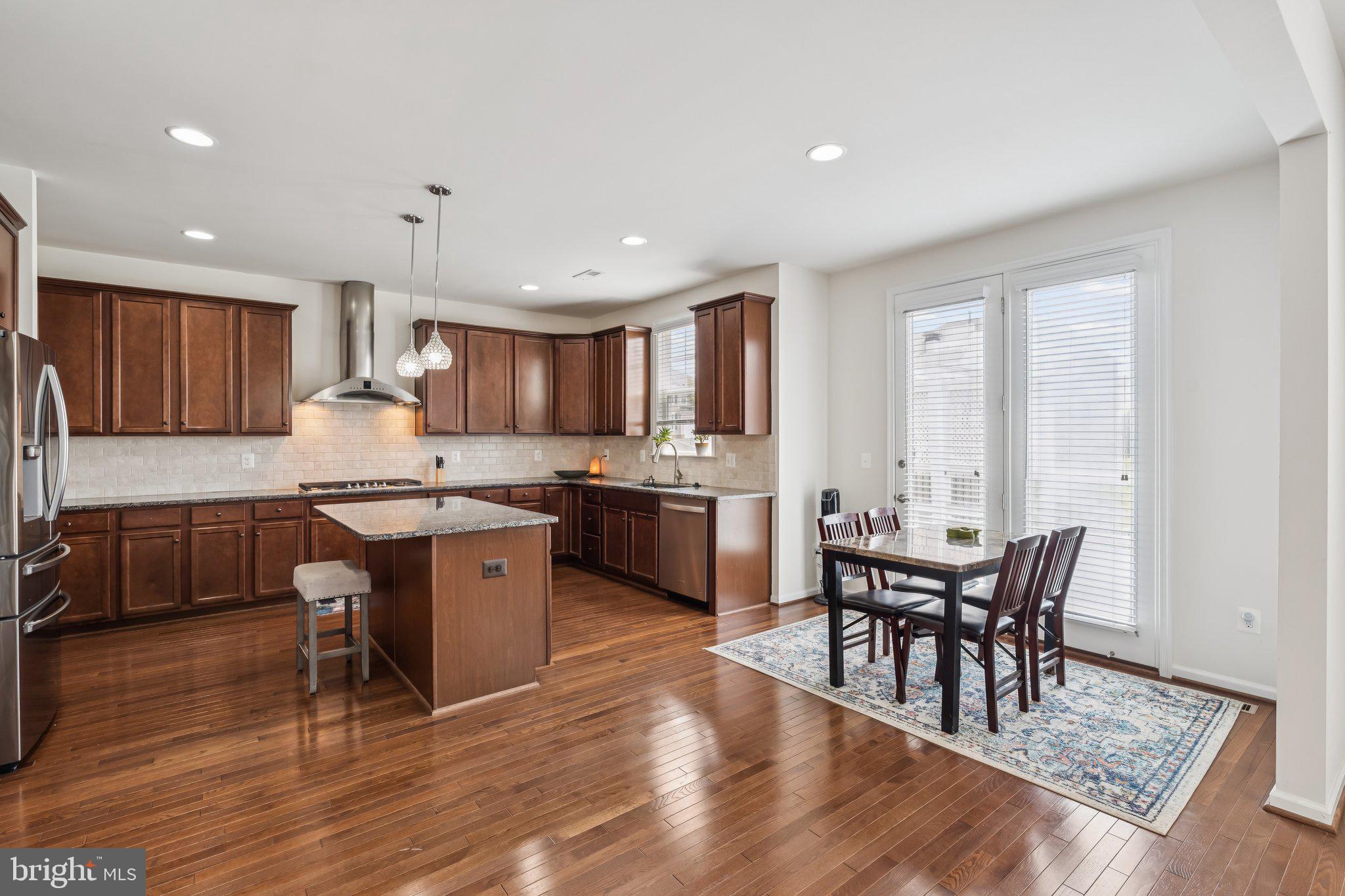 STONE RIDGE LAND BAY 4 - Residential Lease