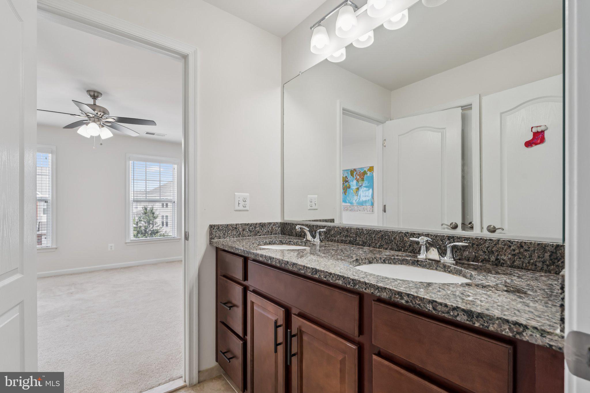 STONE RIDGE LAND BAY 4 - Residential Lease