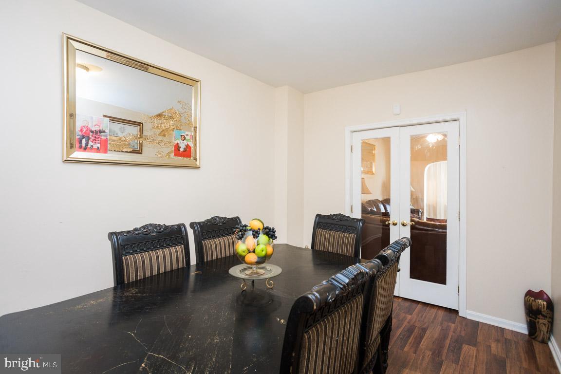 GARDENVILLE - Residential