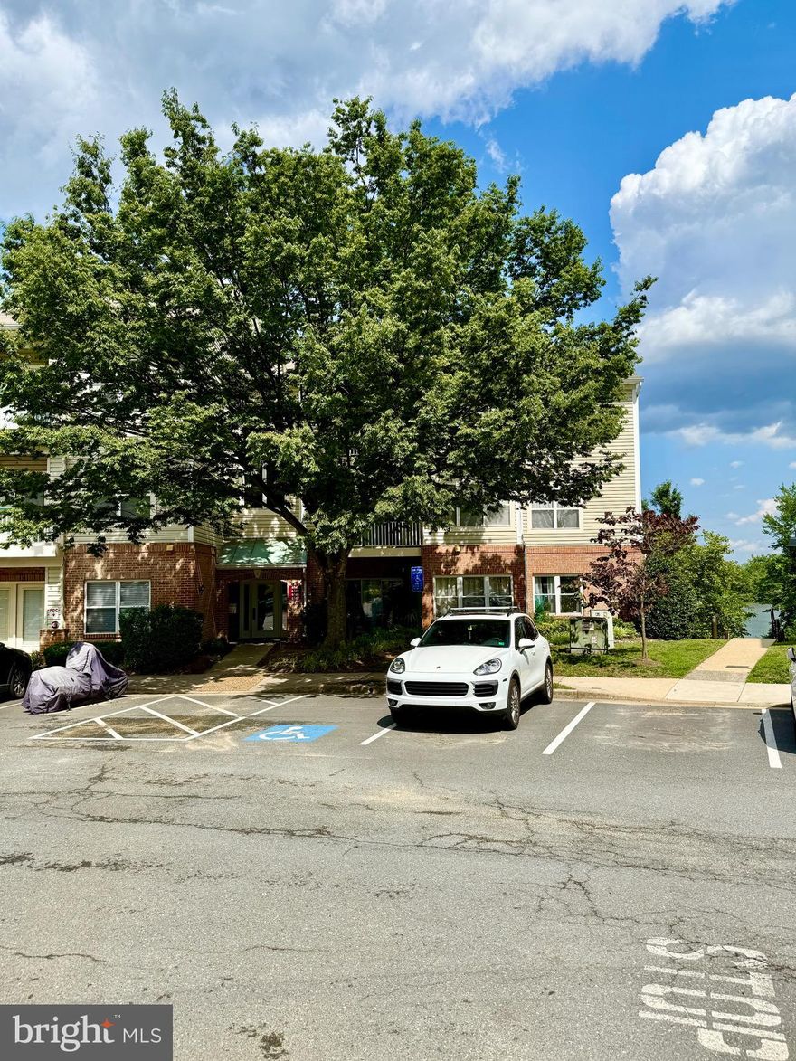 PENTHOUSE  CONDO WITH LOFT SPACE & HIGH CEILINGS OVERLOOKING  KINGSTOWNE  LAKE.  2ND LARGEST FLOOR PLAN . NEW WINDOWS 2024, NEW LG WASHTOWER 2024 , NEW LG STAINLESS STEAL FRIDGE, NEW WATER HEATER,  FULLY RENOVATED MASTER BATH, LUXURY VINYL FLOORING THROUGH OUT. FRESHLY PAINTED.

Stunning 2-Bedroom, 2-Bath Condo with Loft &  Lake View in the Heart of Kingstowne

Welcome to this beautifully renovated condo featuring 2 spacious bedrooms, 2 full baths, and a versatile loft space—perfect for a home office, guest area, or creative retreat. Located in the highly sought-after Kingstowne community, this home offers modern luxury, style, and convenience.

Enjoy soaring high ceilings, sky lights, elegant luxury lighting fixtures (equipped with luxury LED touch dimmers) and brand-new windows that flood the space with natural light.  The open-concept living area features premium luxury vinyl flooring and flows seamlessly into the upgraded kitchen, complete with top-of-the-line appliances ( brand new fridge LG 2025) and designer finishes.  Freshly painted, and comes with gas fire place. 

The primary suite boasts a fully renovated en-suite bathroom, while the guest bath has also been thoughtfully updated. Luxury carpeted stairs lead to the inviting loft space with New 2024 LG luxury stack washer and dryer. 
Step outside to two private balcony decks one with lake view, second master bedroom also  has a view of the lake.  Perfect for morning coffee or evening relaxation. Recent updates include a new water heater (2024) and all new windows, ensuring peace of mind.

Located just minutes the Kingstowne fitness center, pool, tennis court & the well known Kingstowne shopping centres. Shops (including Safeway, Giant, Aldi & Walmart) restaurants, movie theatre, post office, golf park & much more. This property is in close proximity to major commuter routes, this move-in-ready home truly has it all—style, location, and comfort. Less than 2 miles from both Van dorn & Springfield metro station.