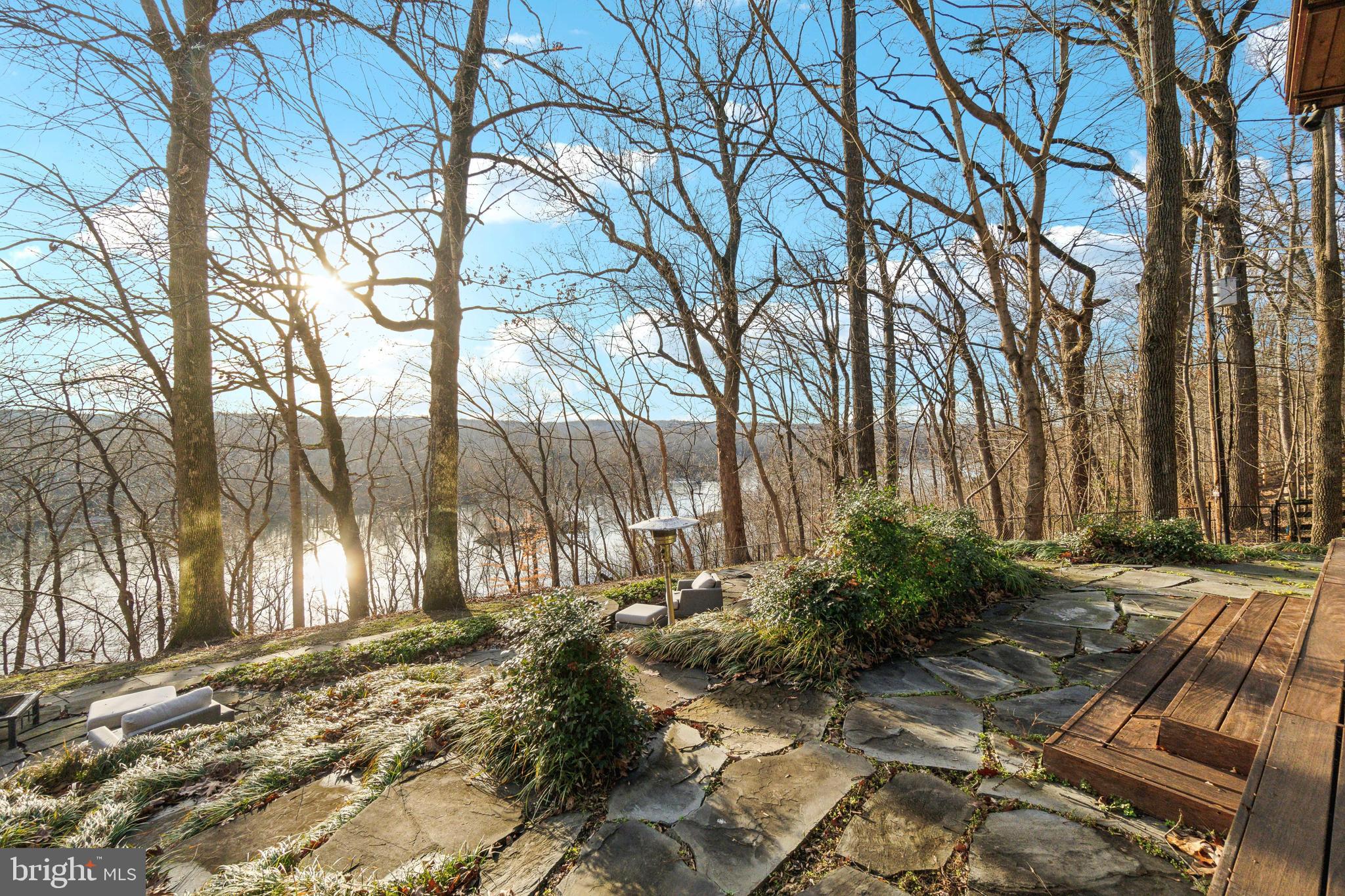 BEALLMOUNT GROVE - Residential Lease