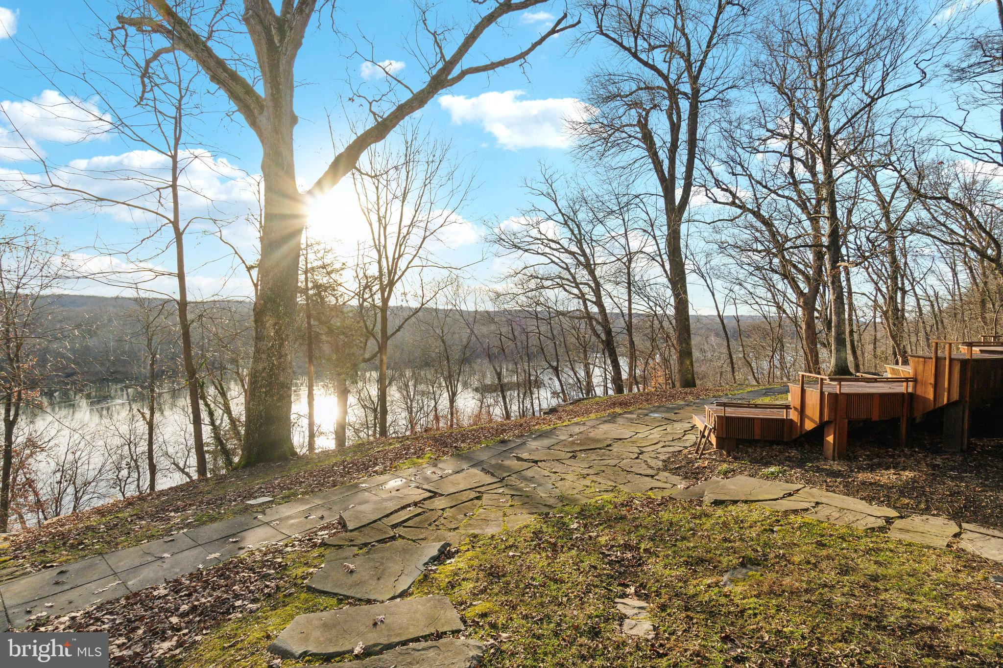 BEALLMOUNT GROVE - Residential Lease