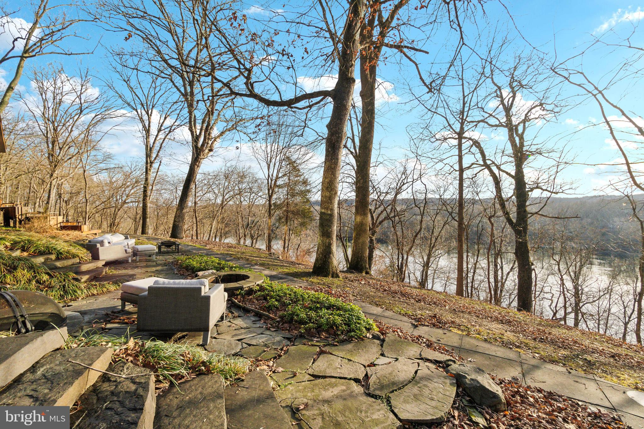 BEALLMOUNT GROVE - Residential Lease