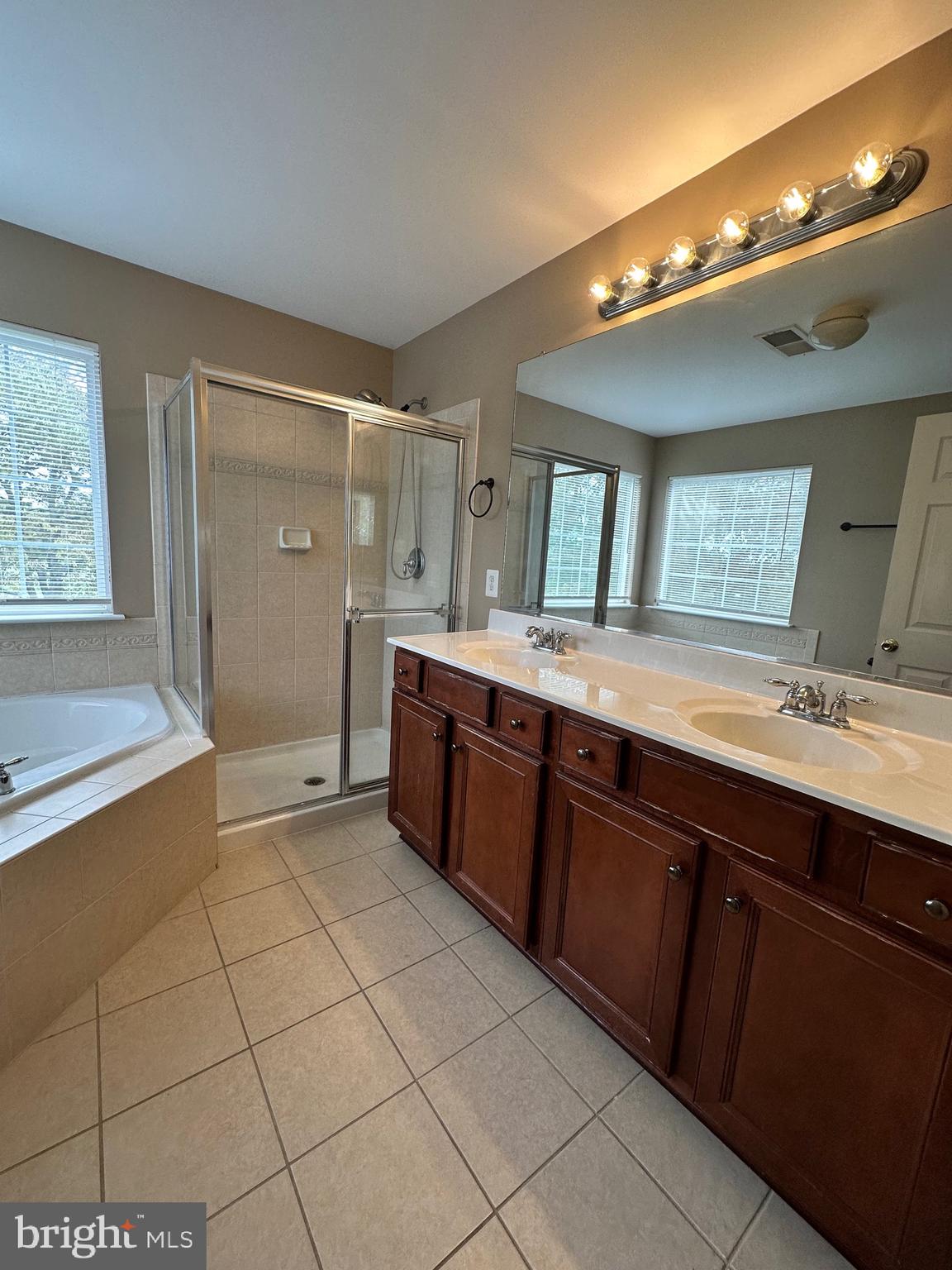 LEE'S RIDGE - Residential Lease