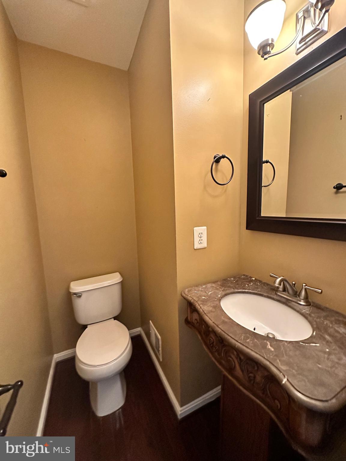 LEE'S RIDGE - Residential Lease