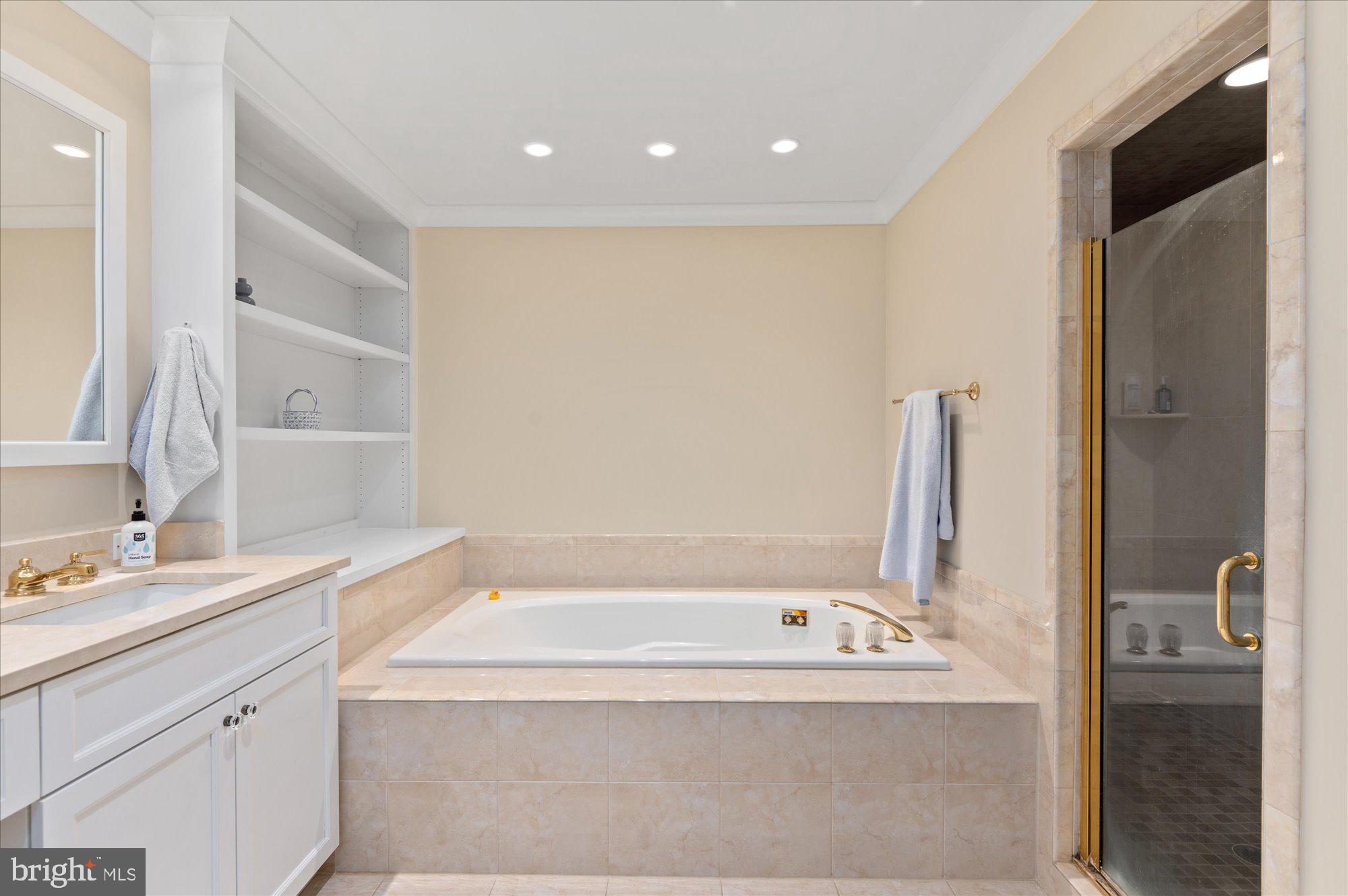 AVENEL - Residential