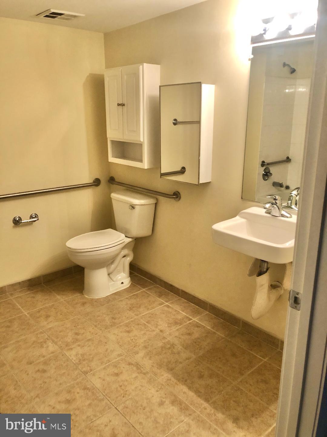 THE LANDING AT SPA CREEK - Residential