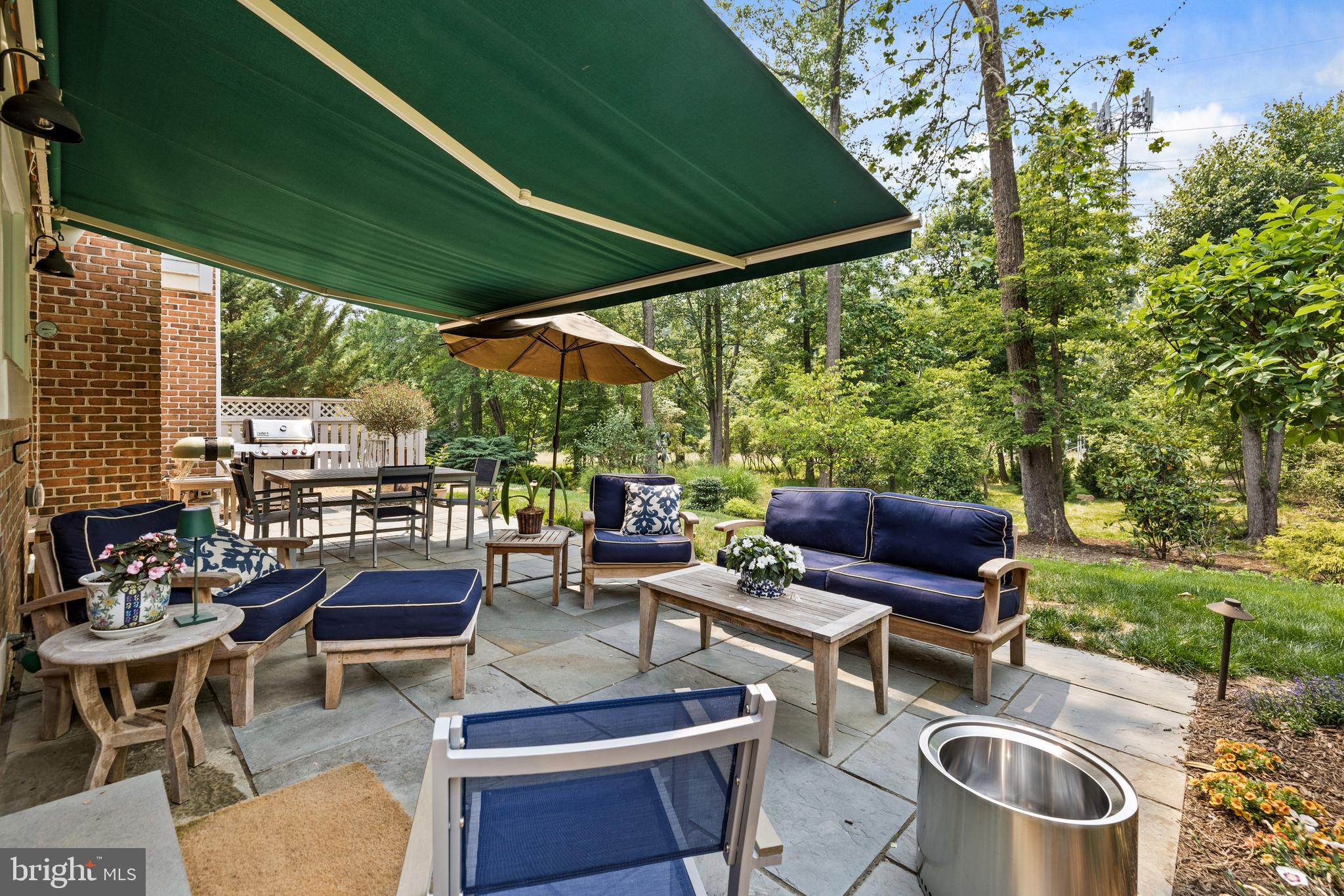 THE MEADOWS OF GREEN SPRING - Residential