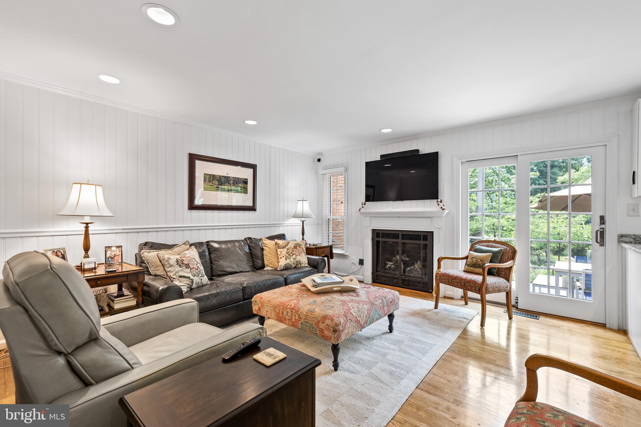 THE MEADOWS OF GREEN SPRING - Residential