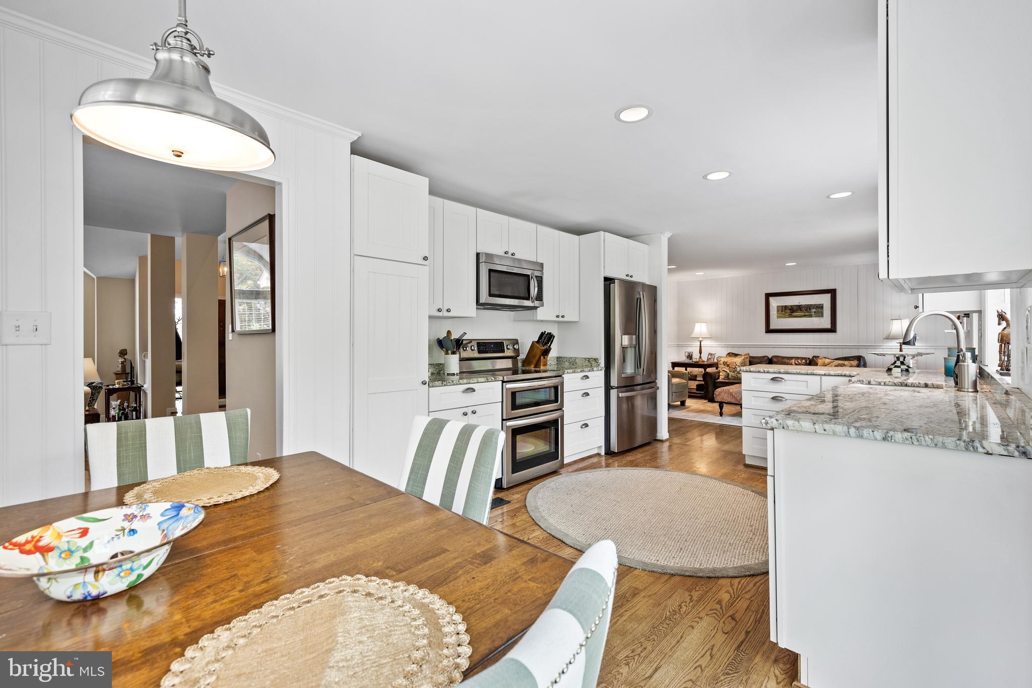 THE MEADOWS OF GREEN SPRING - Residential