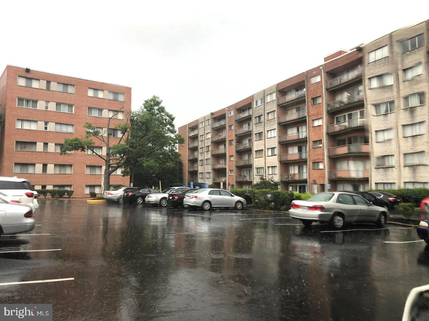 THE SEASONS - Residential Lease