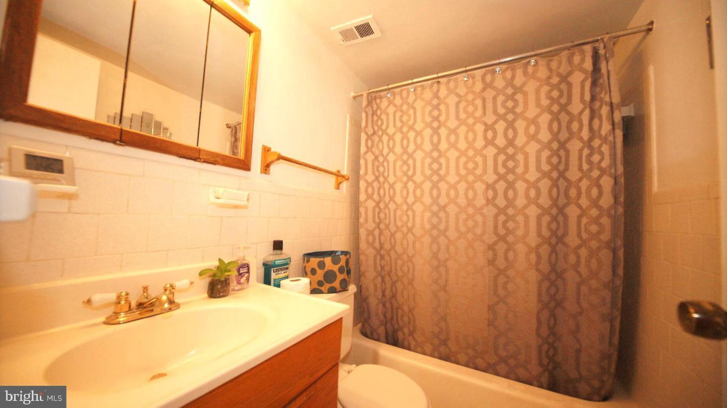 THE SEASONS - Residential Lease